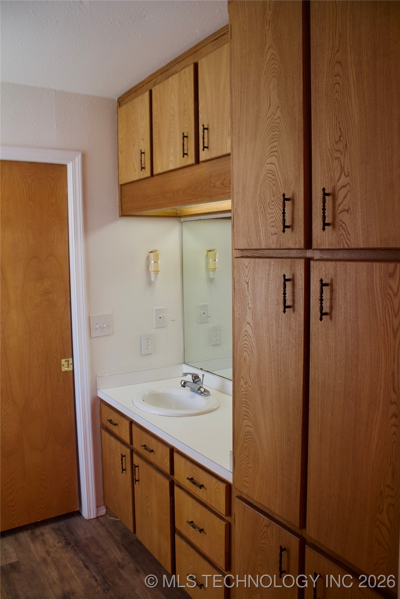 13105 E Pine Ridge Property Photo 7