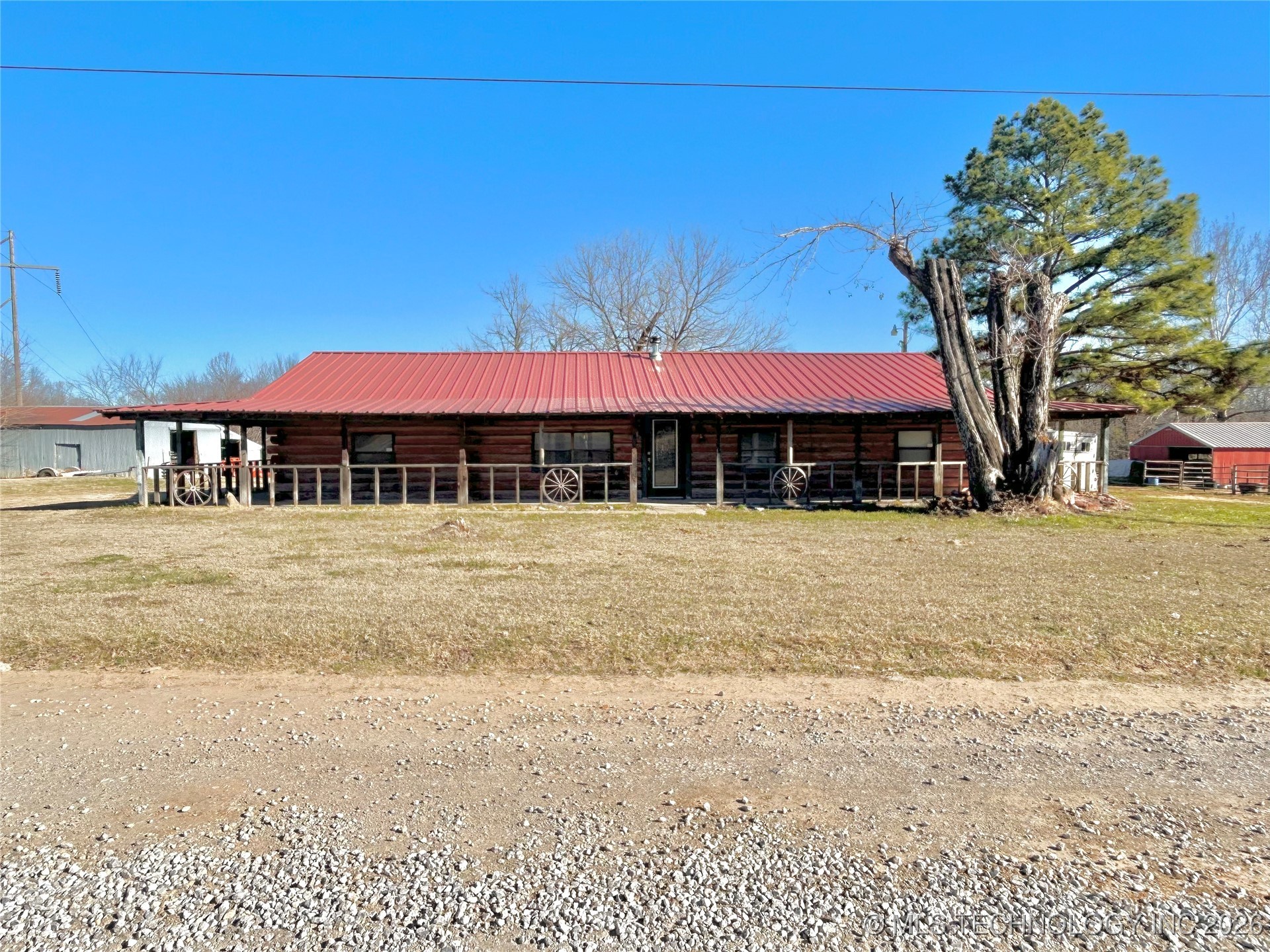 21170 S 270 Road Property Photo 2