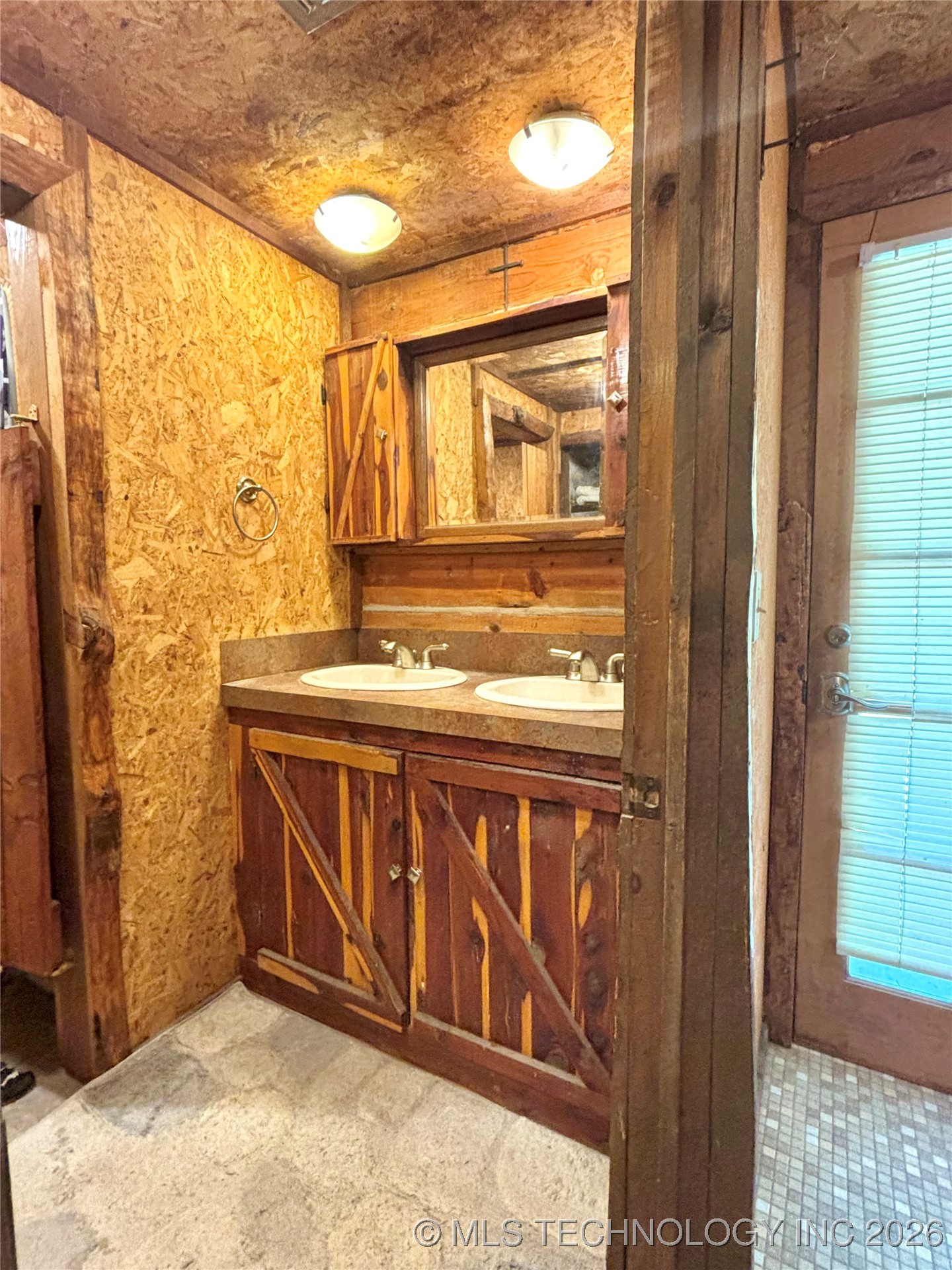 21170 S 270 Road Property Photo 14