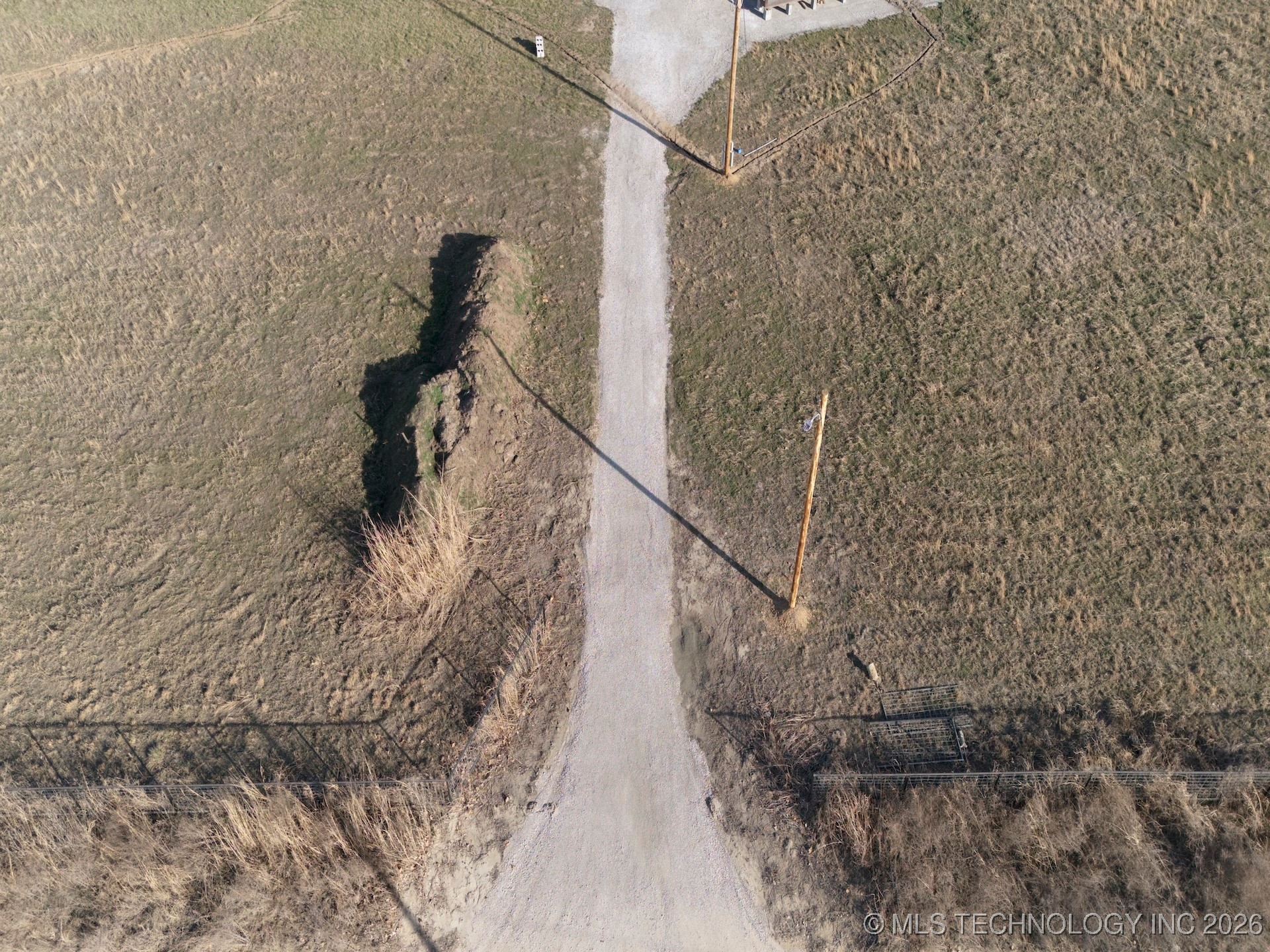 1940 N 240th Road Property Photo 1