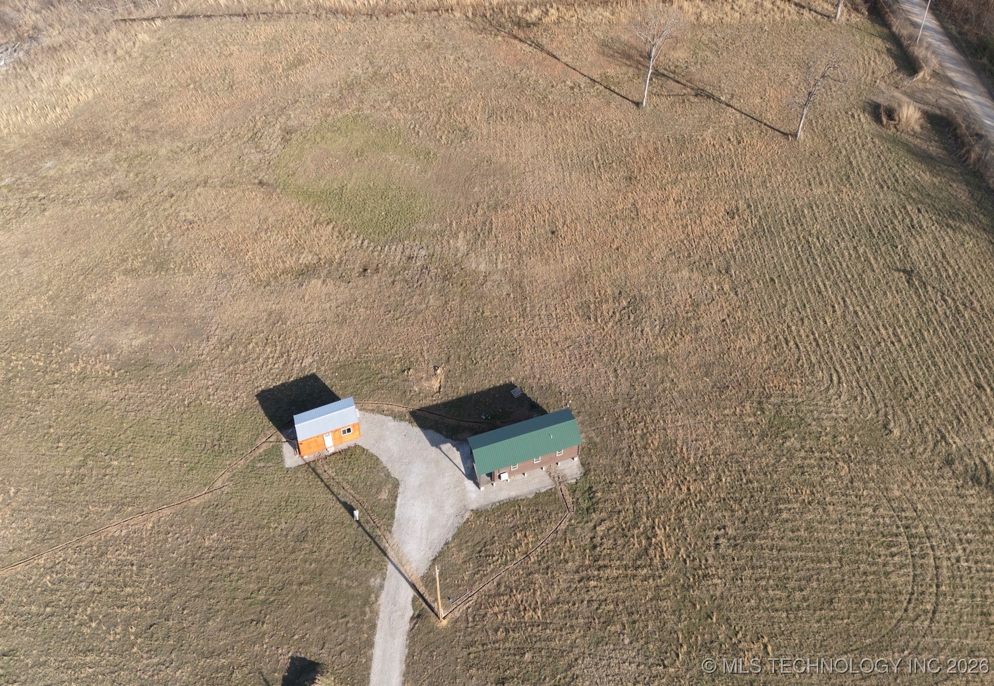 1940 N 240th Road Property Photo 3