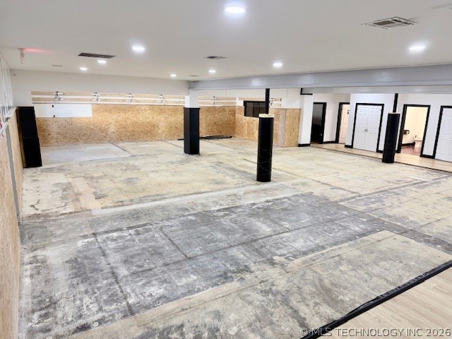 402 N 1st Property Photo 11