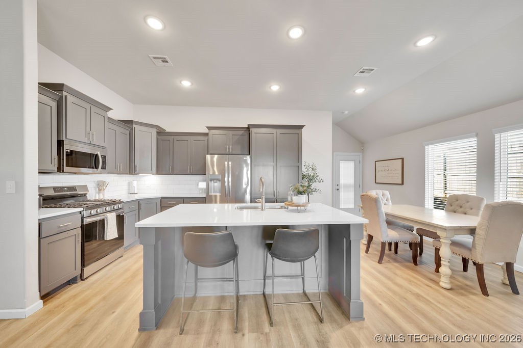 14736 S Maplewood Place Property Photo 15