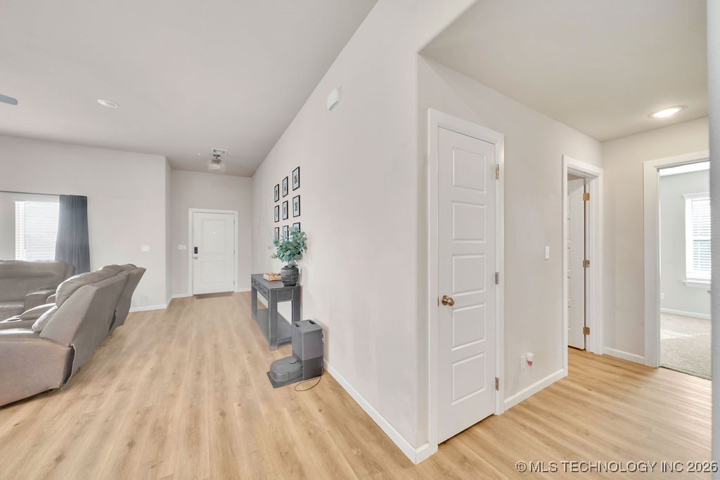 14736 S Maplewood Place Property Photo 16