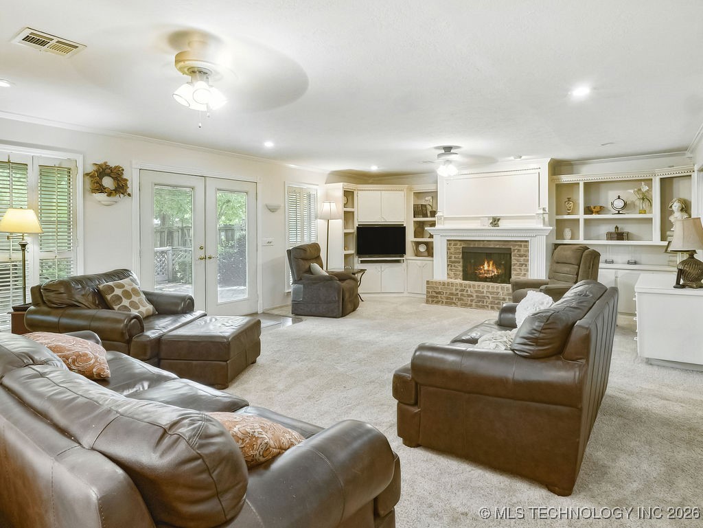 301 S Byrd Property Photo 7