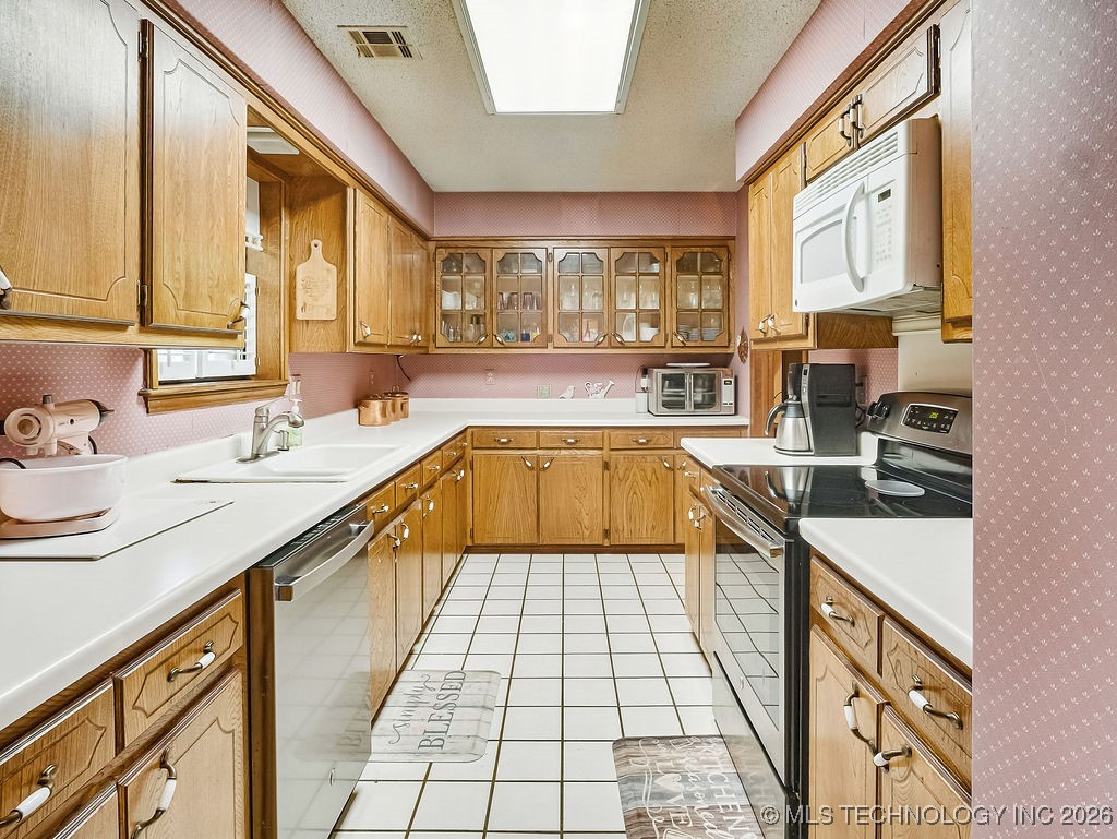 301 S Byrd Property Photo 9