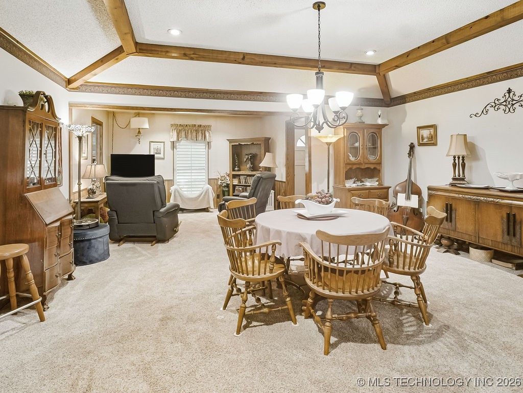 301 S Byrd Property Photo 13