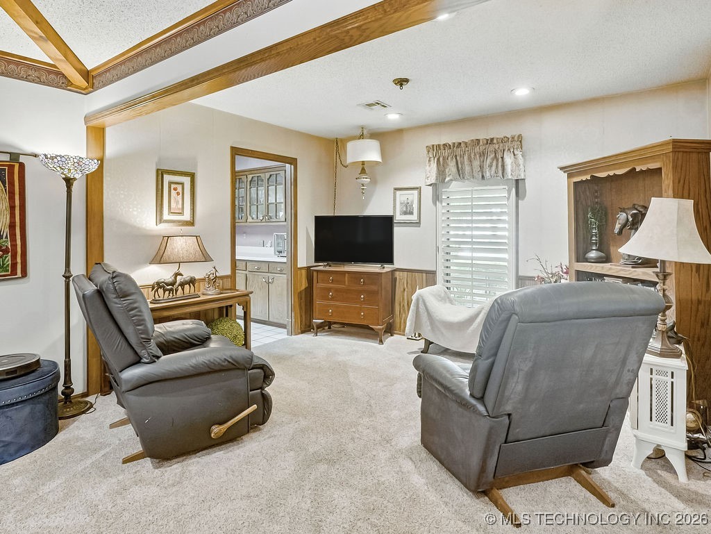 301 S Byrd Property Photo 14