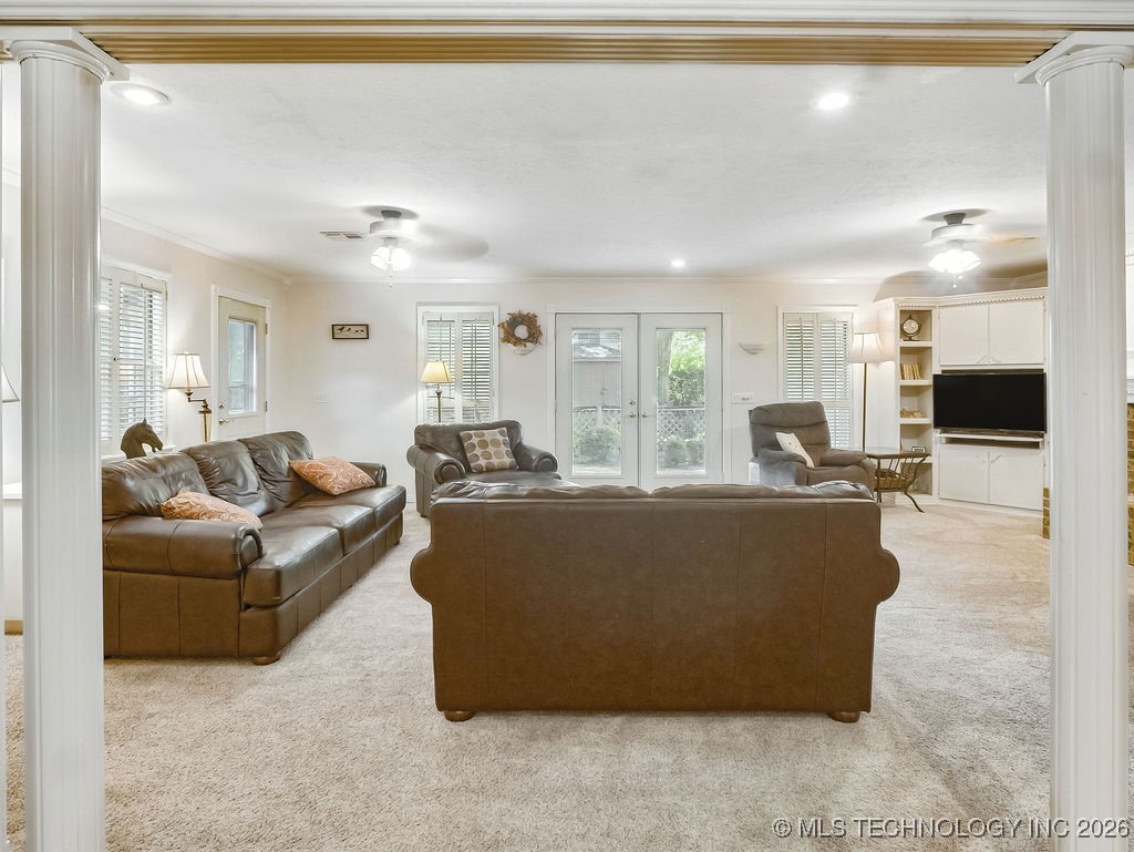 301 S Byrd Property Photo 27