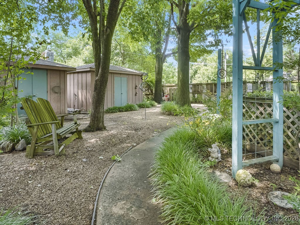 301 S Byrd Property Photo 30