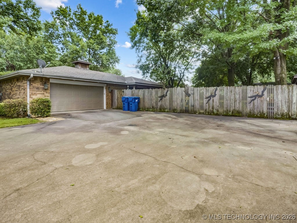 301 S Byrd Property Photo 36