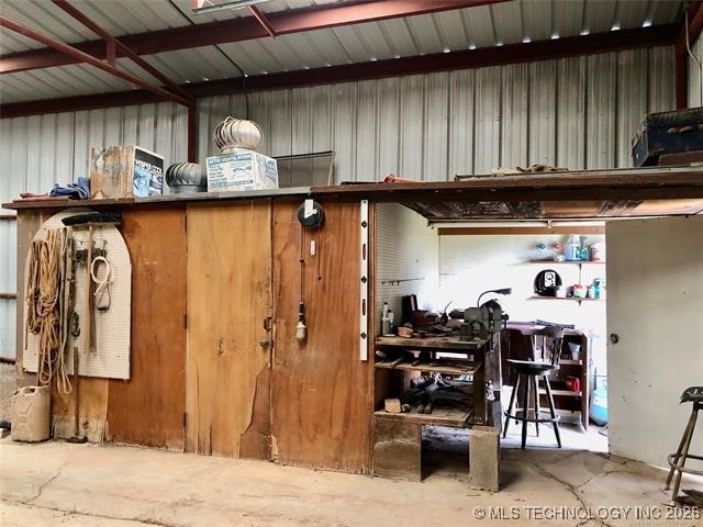 9220 E 9th Street Property Photo 24