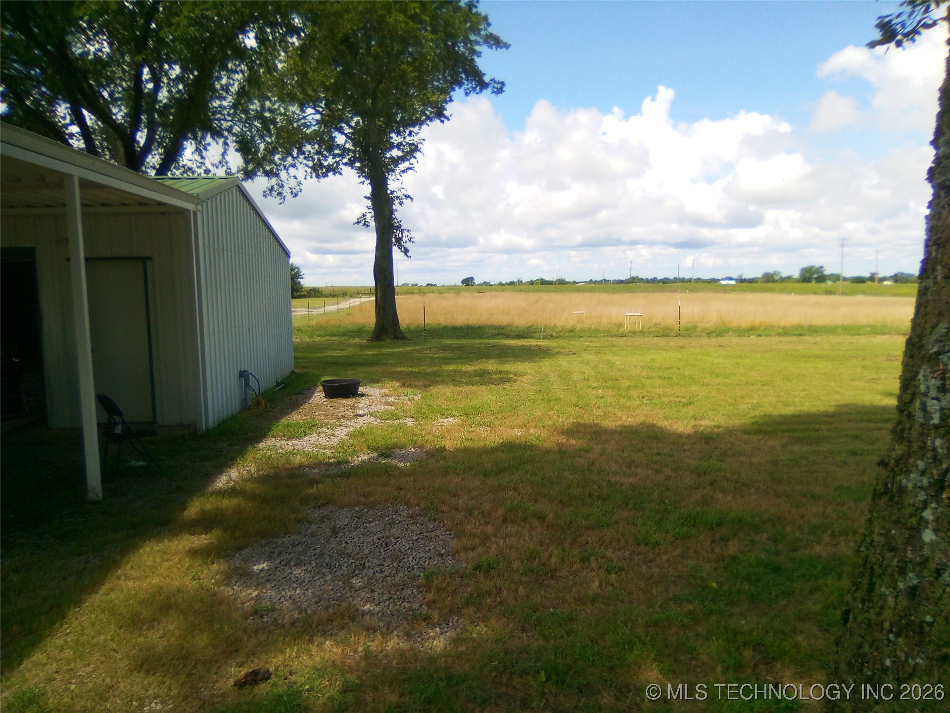 401091 W 1200 Road Property Photo 6