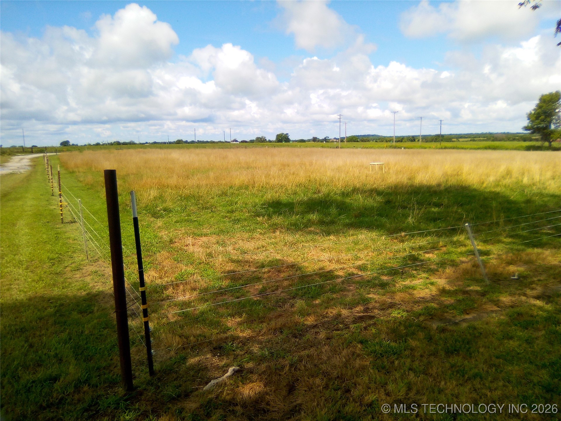 401091 W 1200 Road Property Photo 9