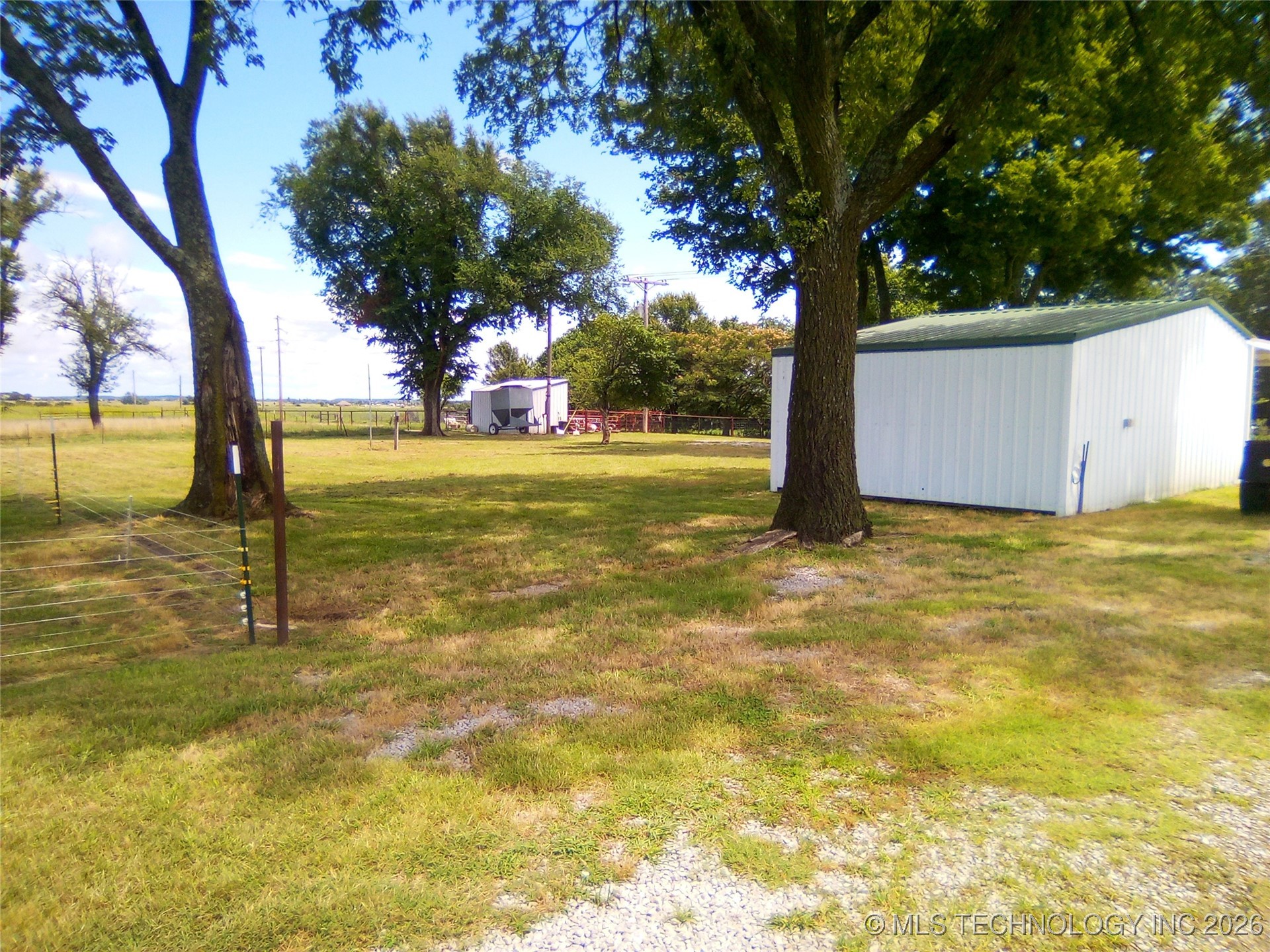 401091 W 1200 Road Property Photo 11