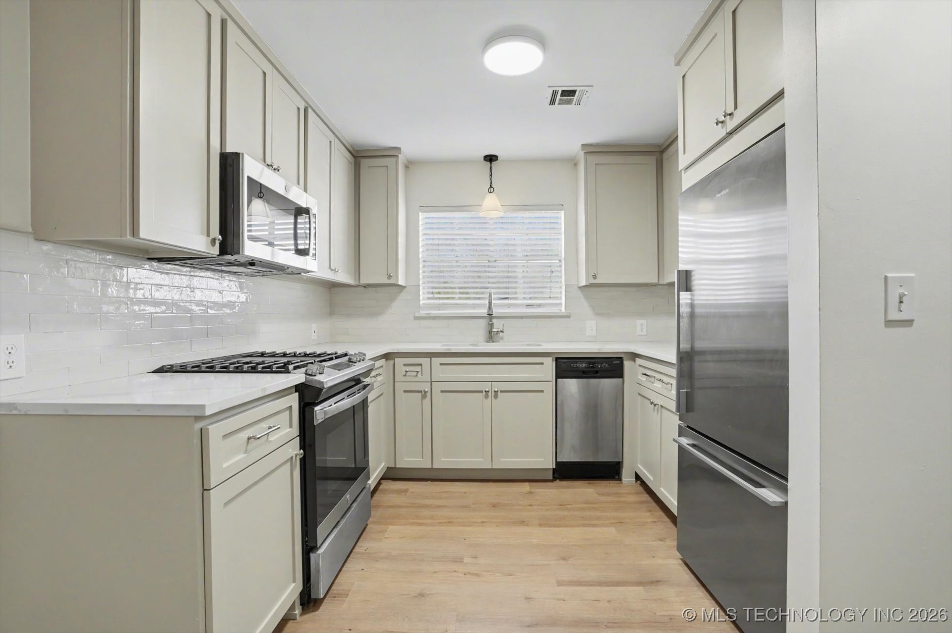 1107 E 45th Place S Eu14 Property Photo 13