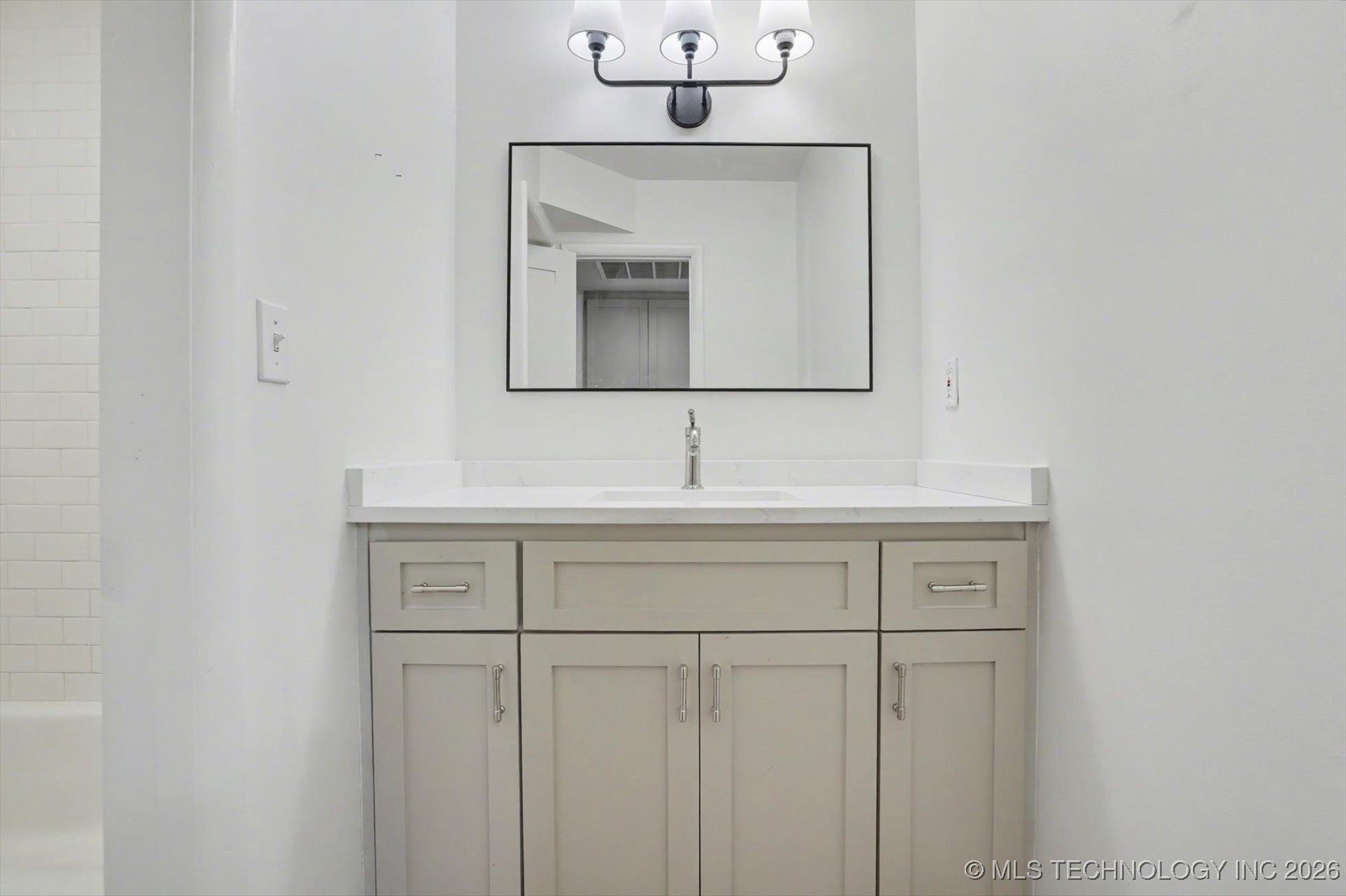 1107 E 45th Place S Eu14 Property Photo 22