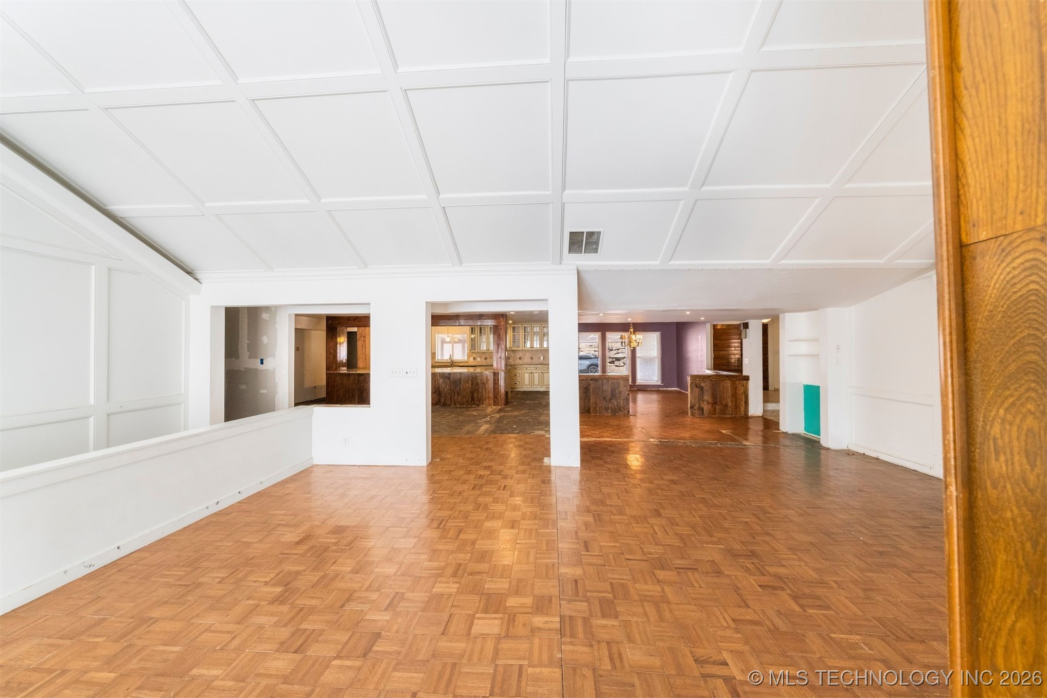 7455 S Sleepy Hollow Drive Property Photo 5