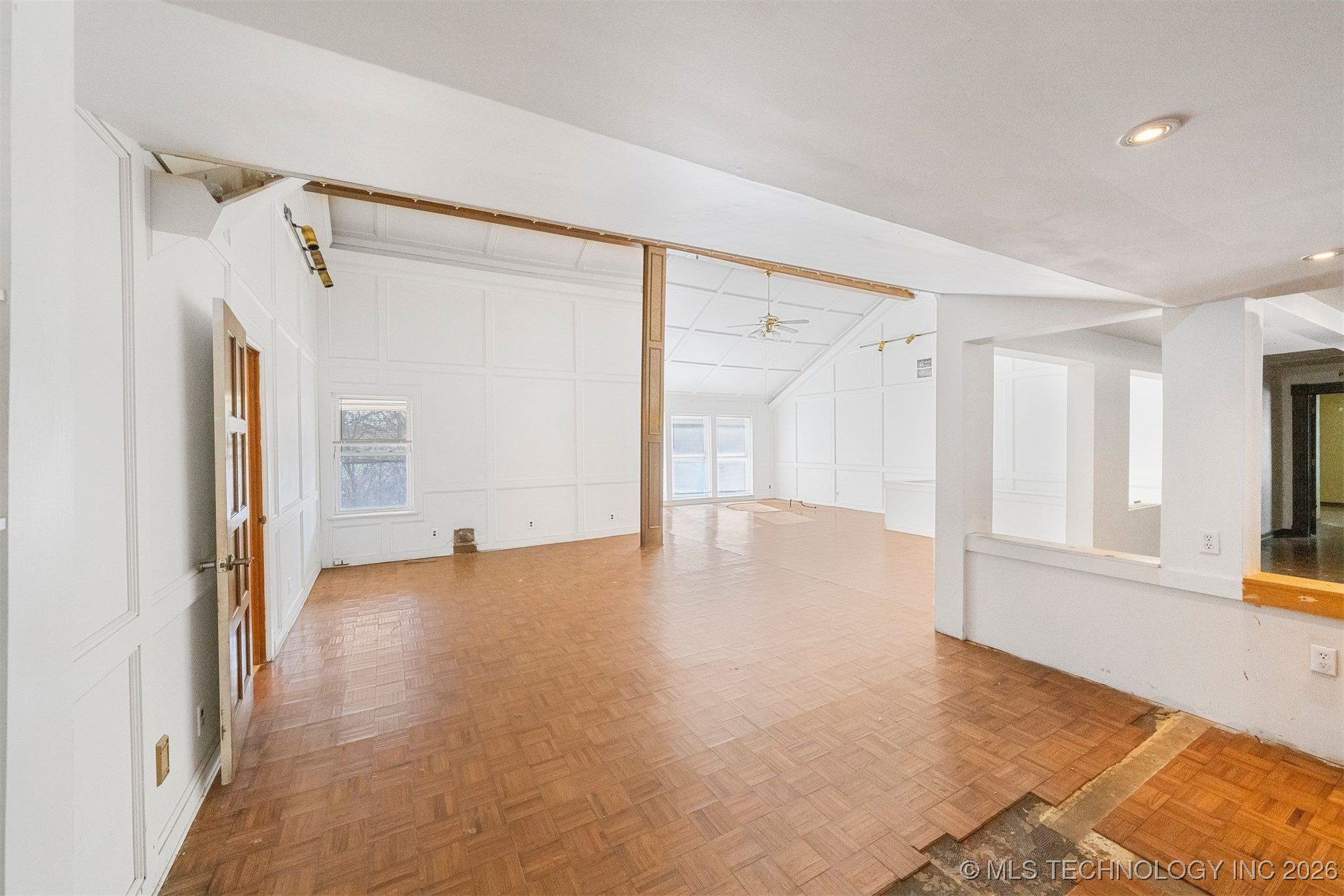 7455 S Sleepy Hollow Drive Property Photo 11