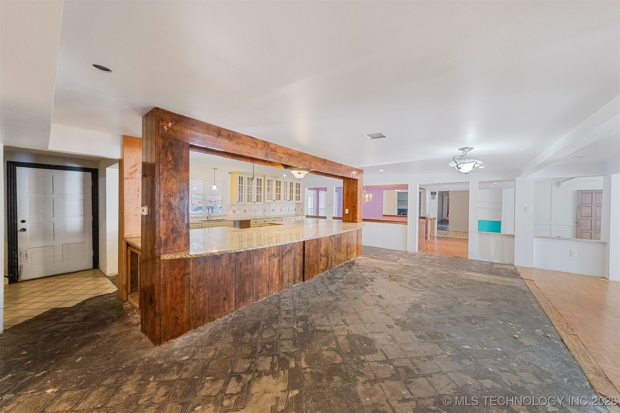 7455 S Sleepy Hollow Drive Property Photo 13