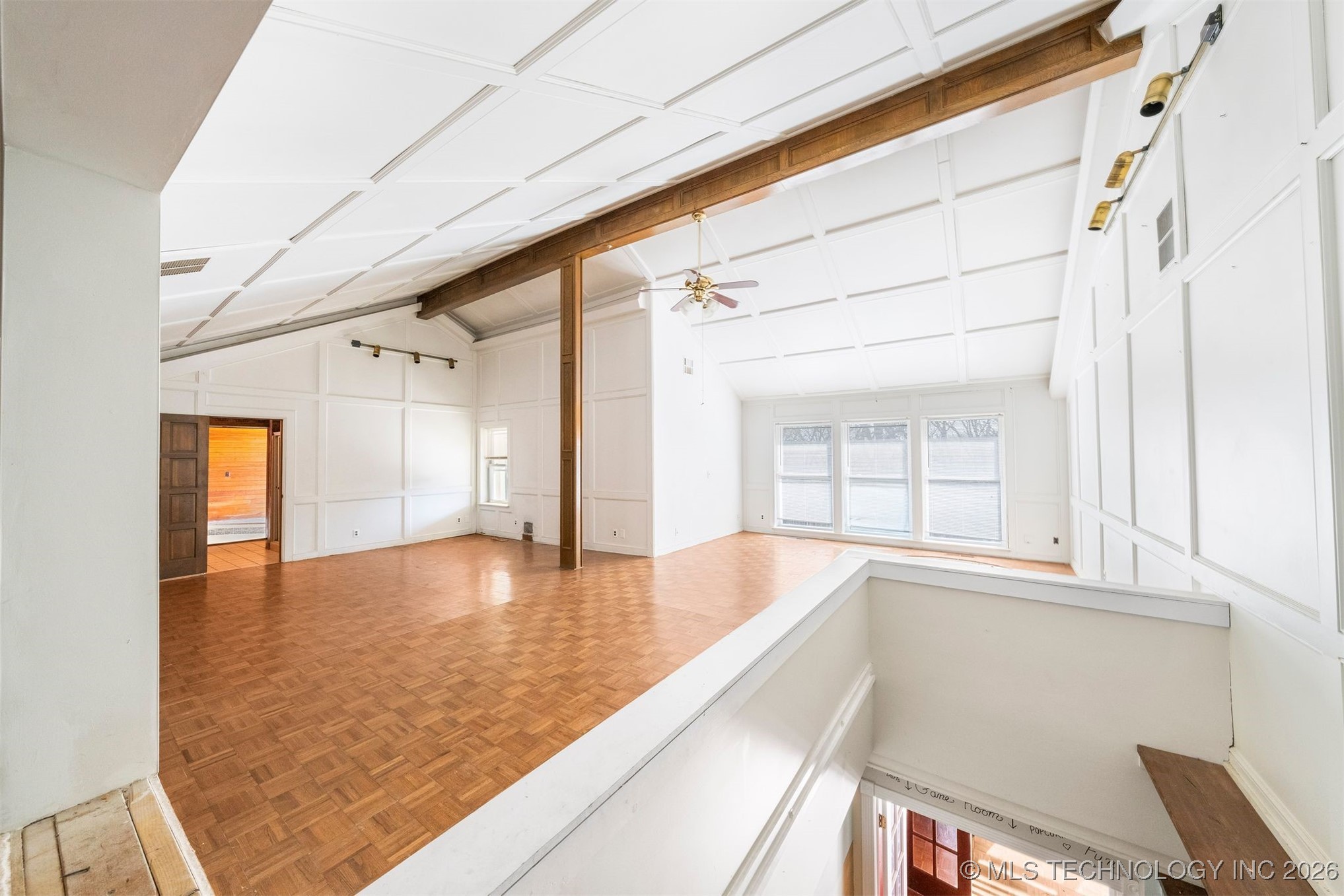 7455 S Sleepy Hollow Drive Property Photo 16