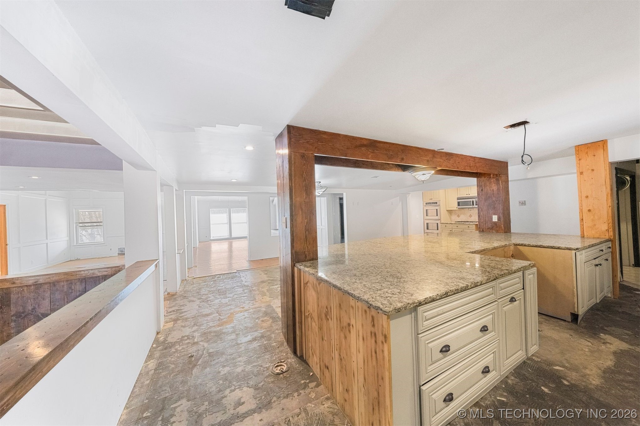 7455 S Sleepy Hollow Drive Property Photo 21