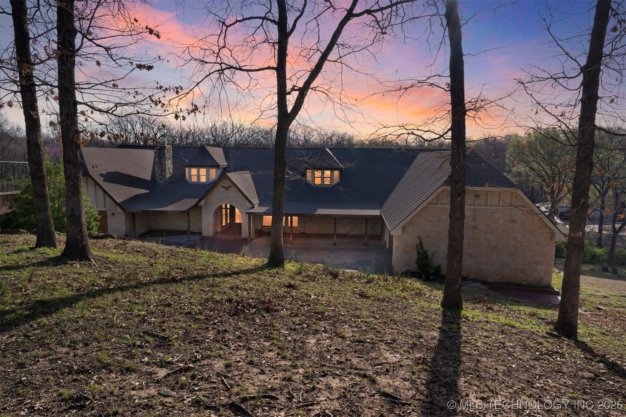 7455 S Sleepy Hollow Drive Property Photo 44