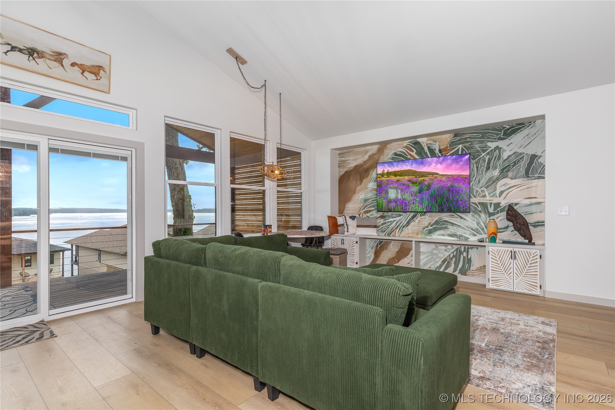 452723 Preakness Drive Property Photo 14