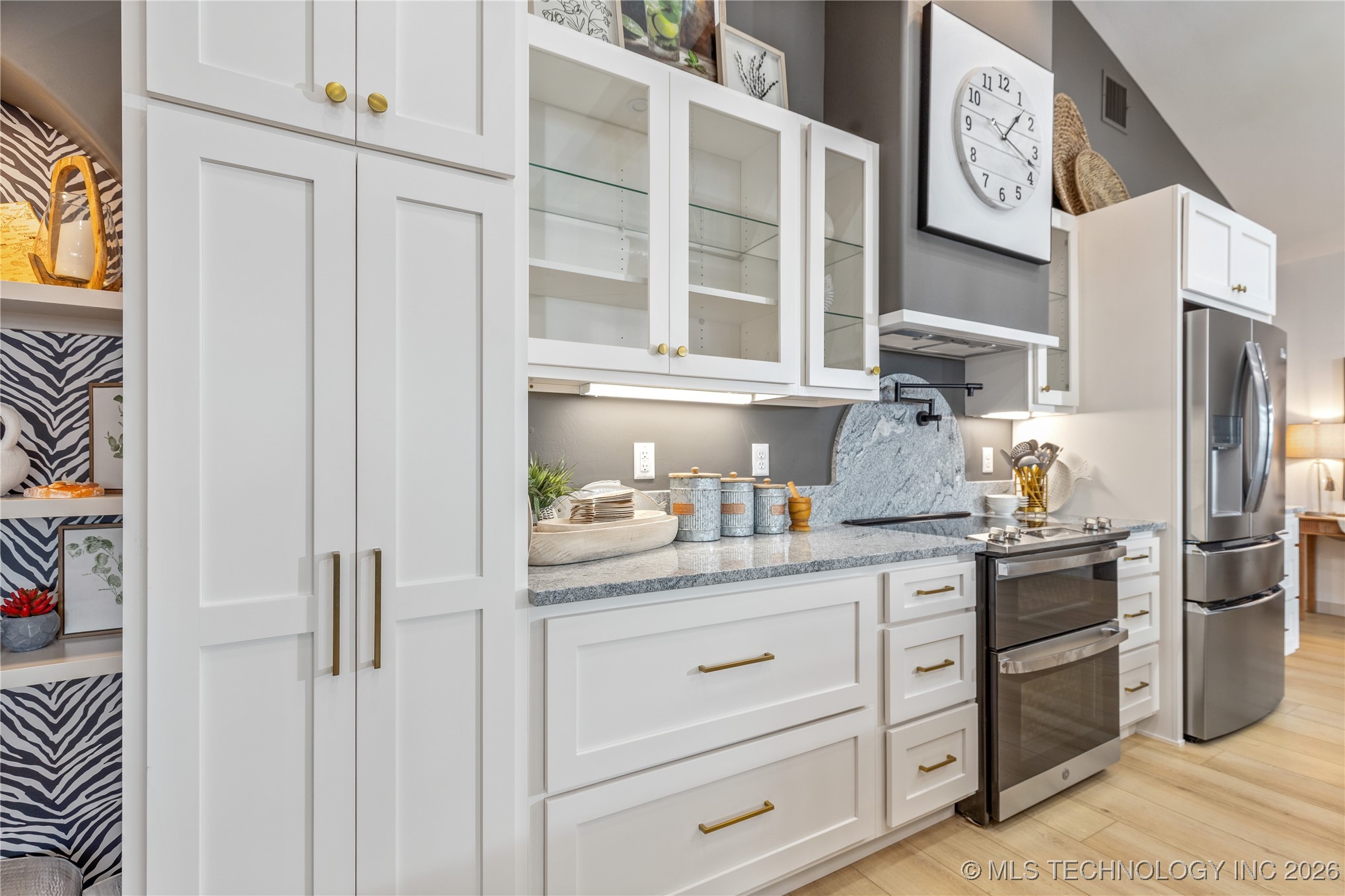 452723 Preakness Drive Property Photo 24