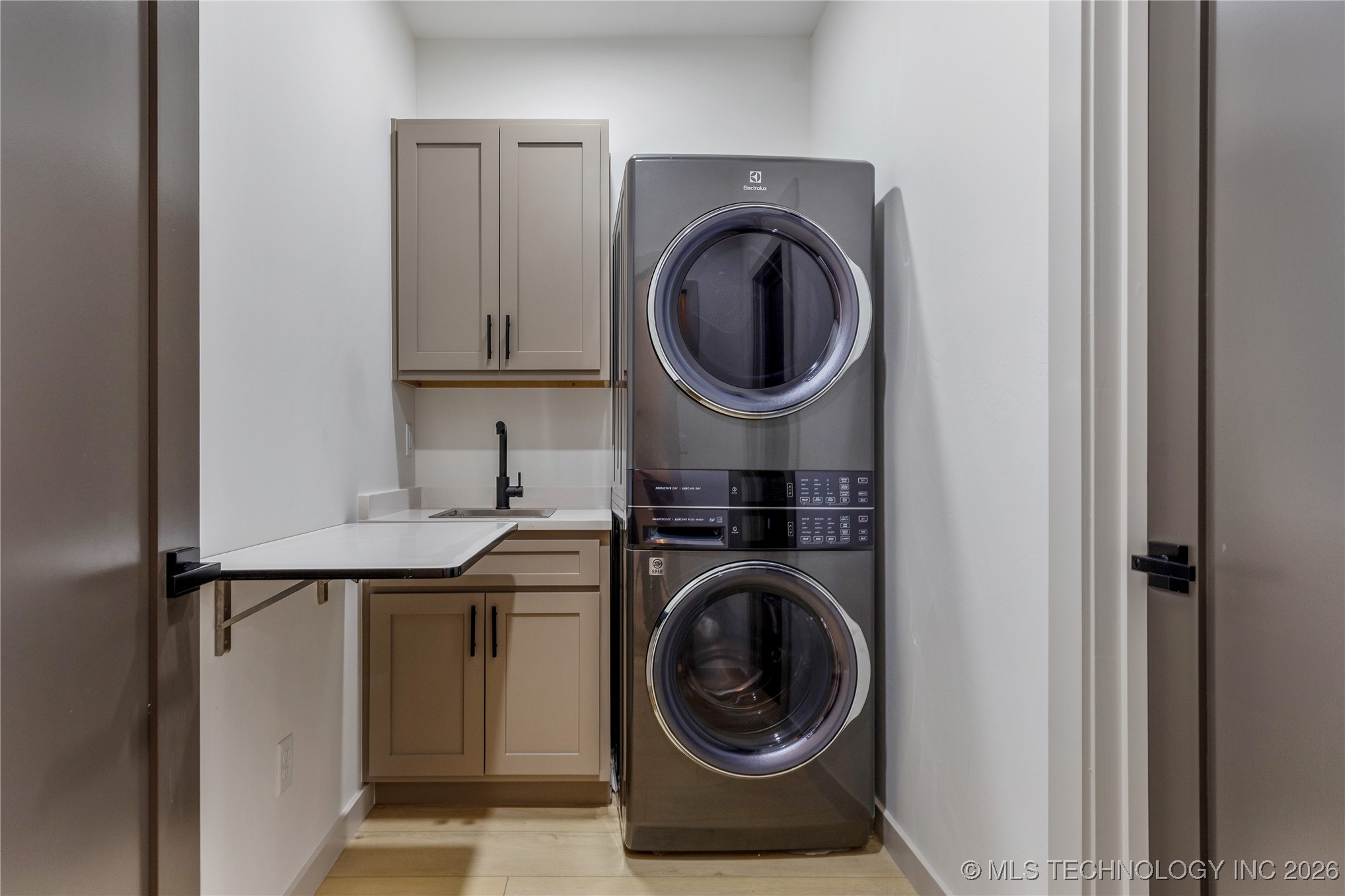 452723 Preakness Drive Property Photo 43