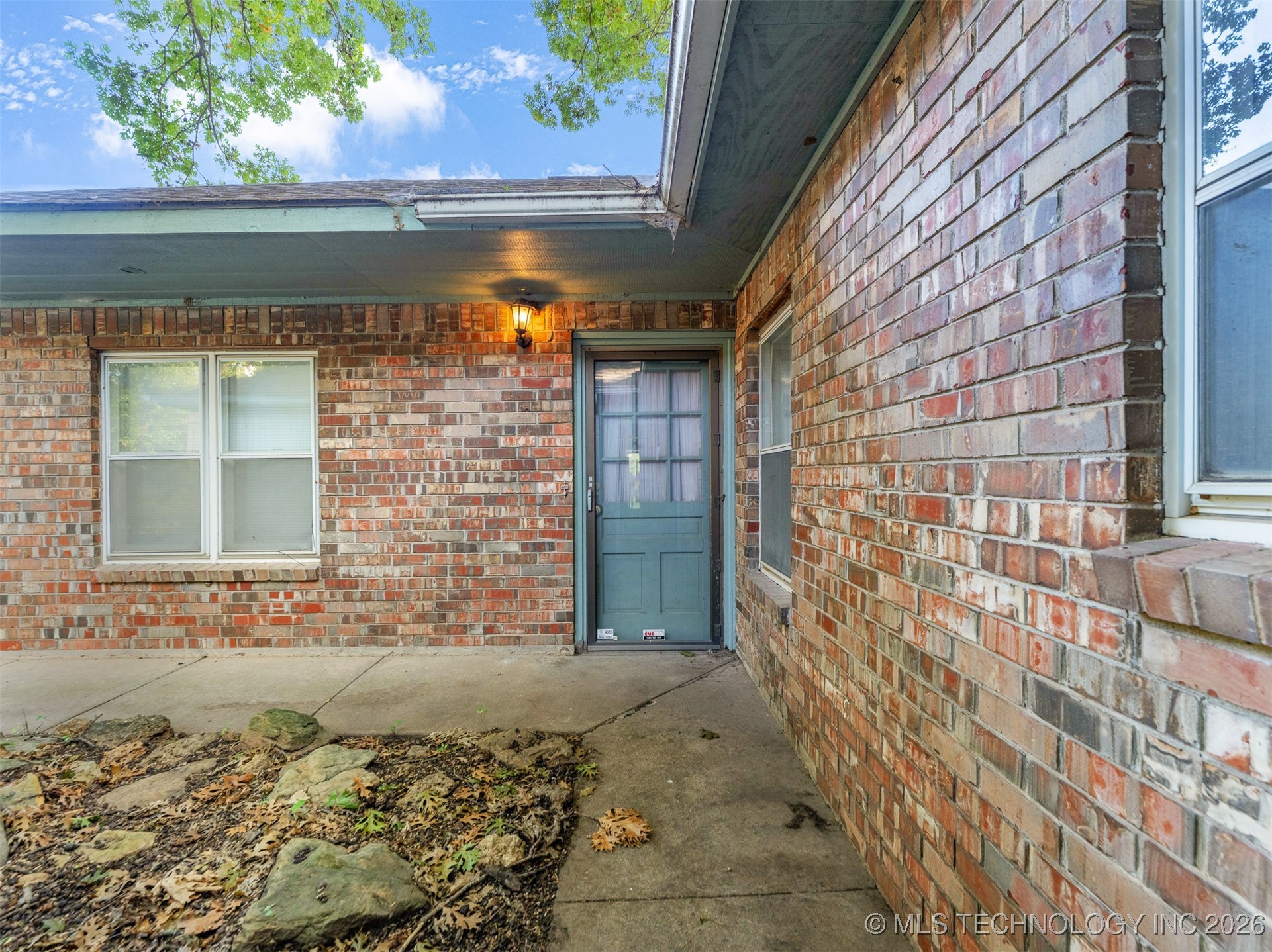 24613 E Lakeview Road Property Photo 8