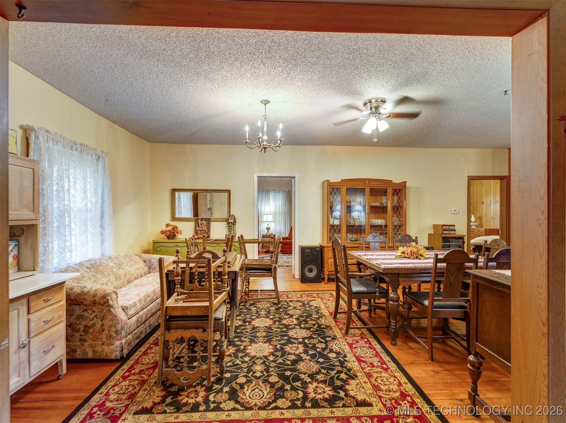 24613 E Lakeview Road Property Photo 12