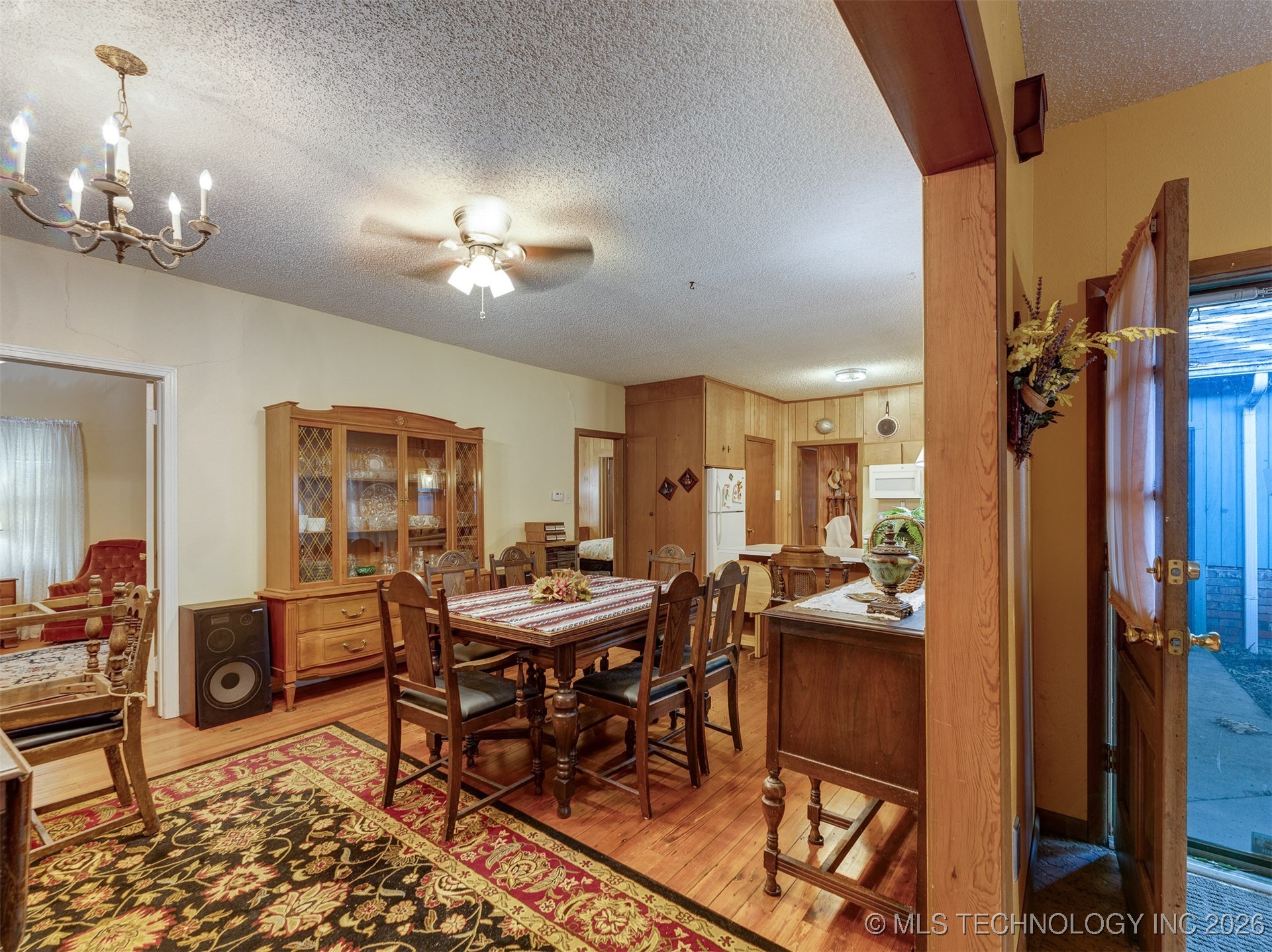 24613 E Lakeview Road Property Photo 13