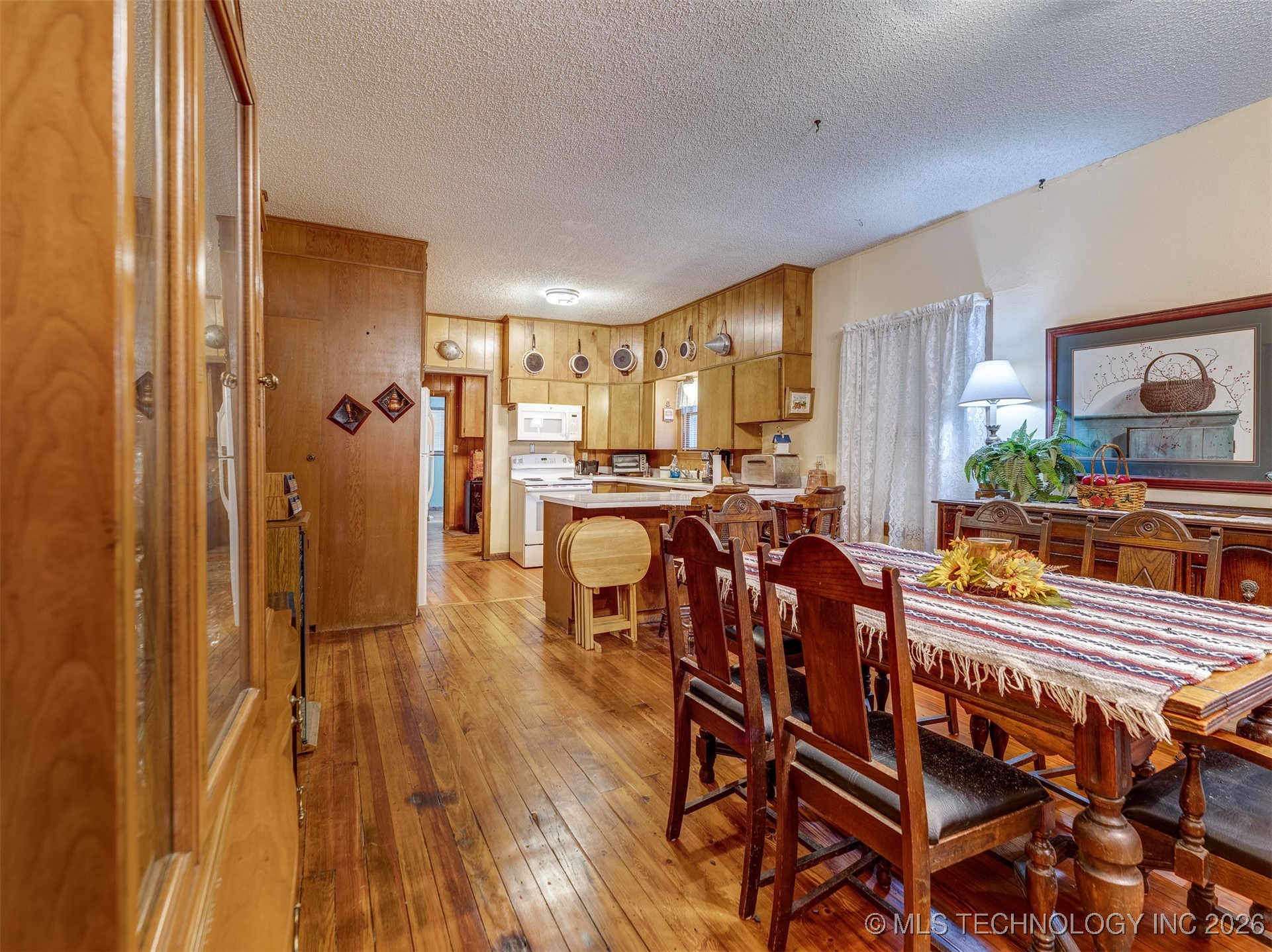 24613 E Lakeview Road Property Photo 16