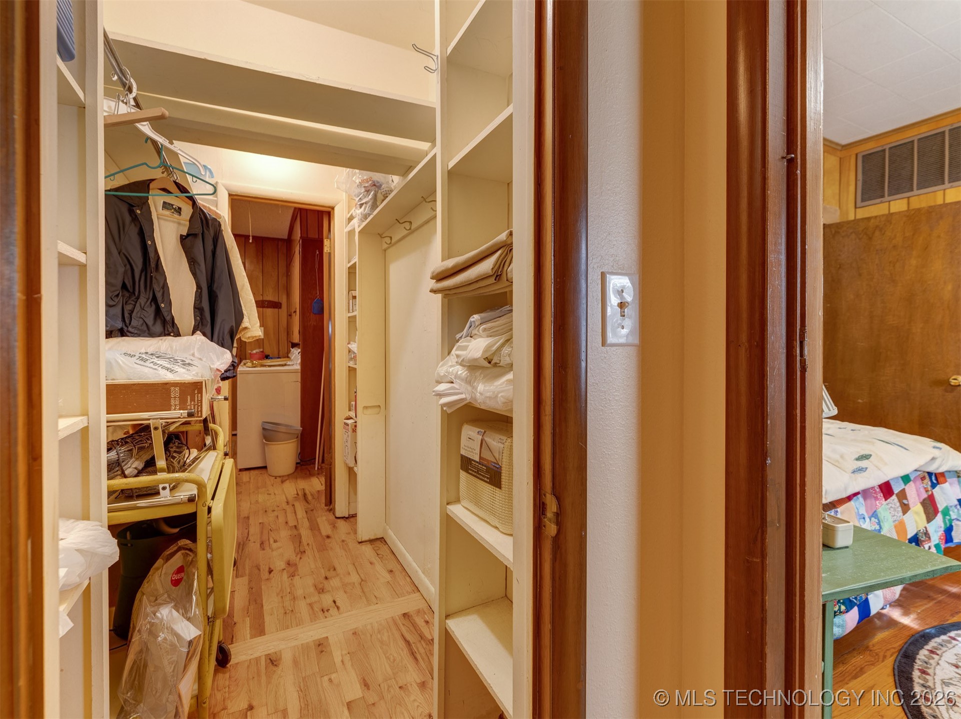 24613 E Lakeview Road Property Photo 30