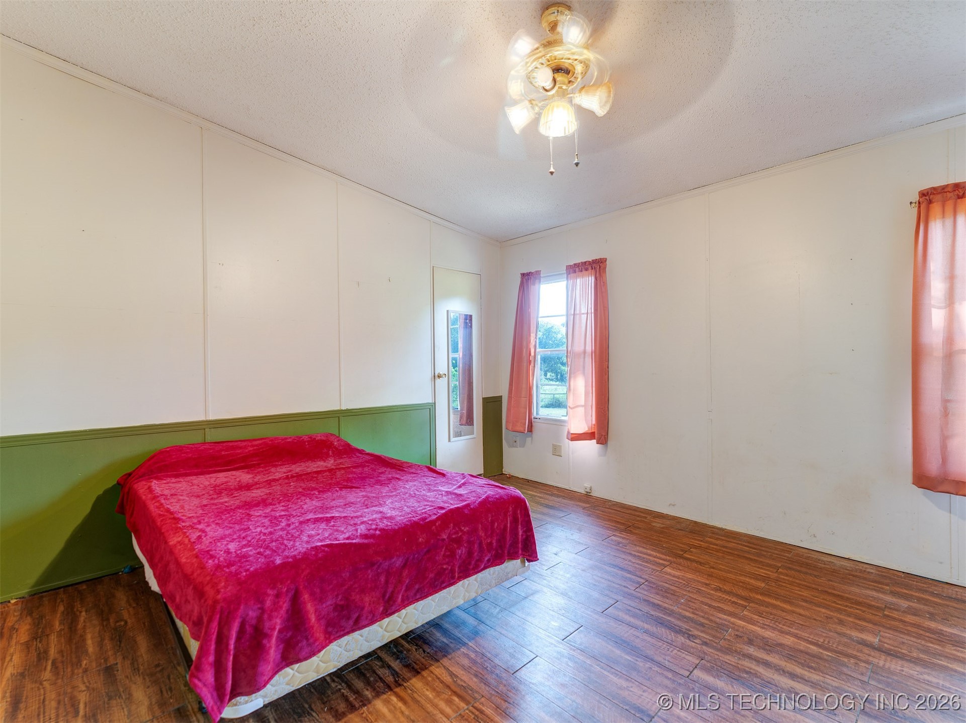24613 E Lakeview Road Property Photo 45