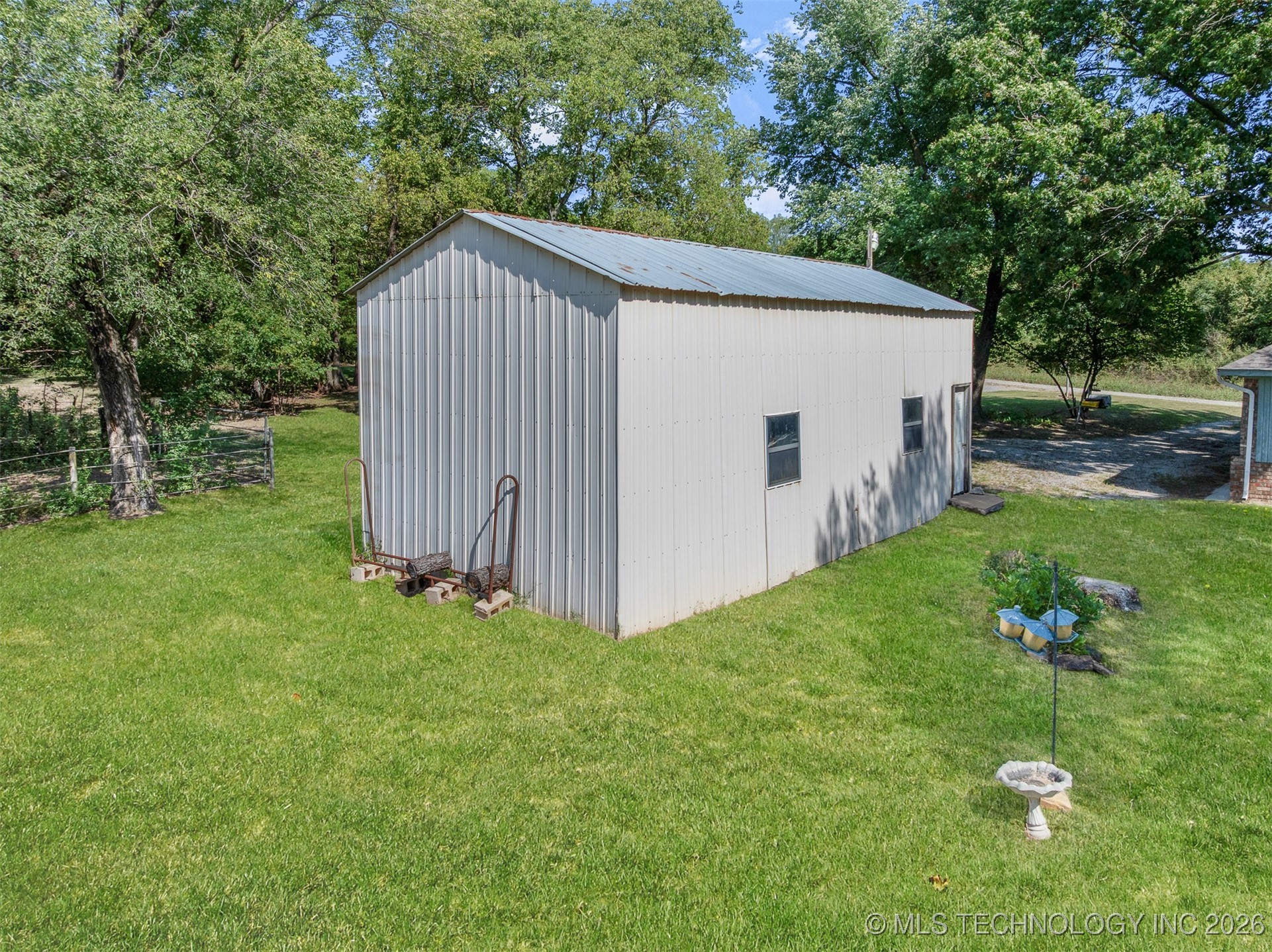 24613 E Lakeview Road Property Photo 57