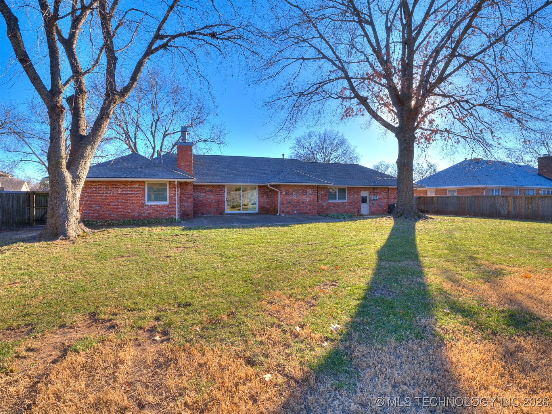 3759 E 46th Place Property Photo 5