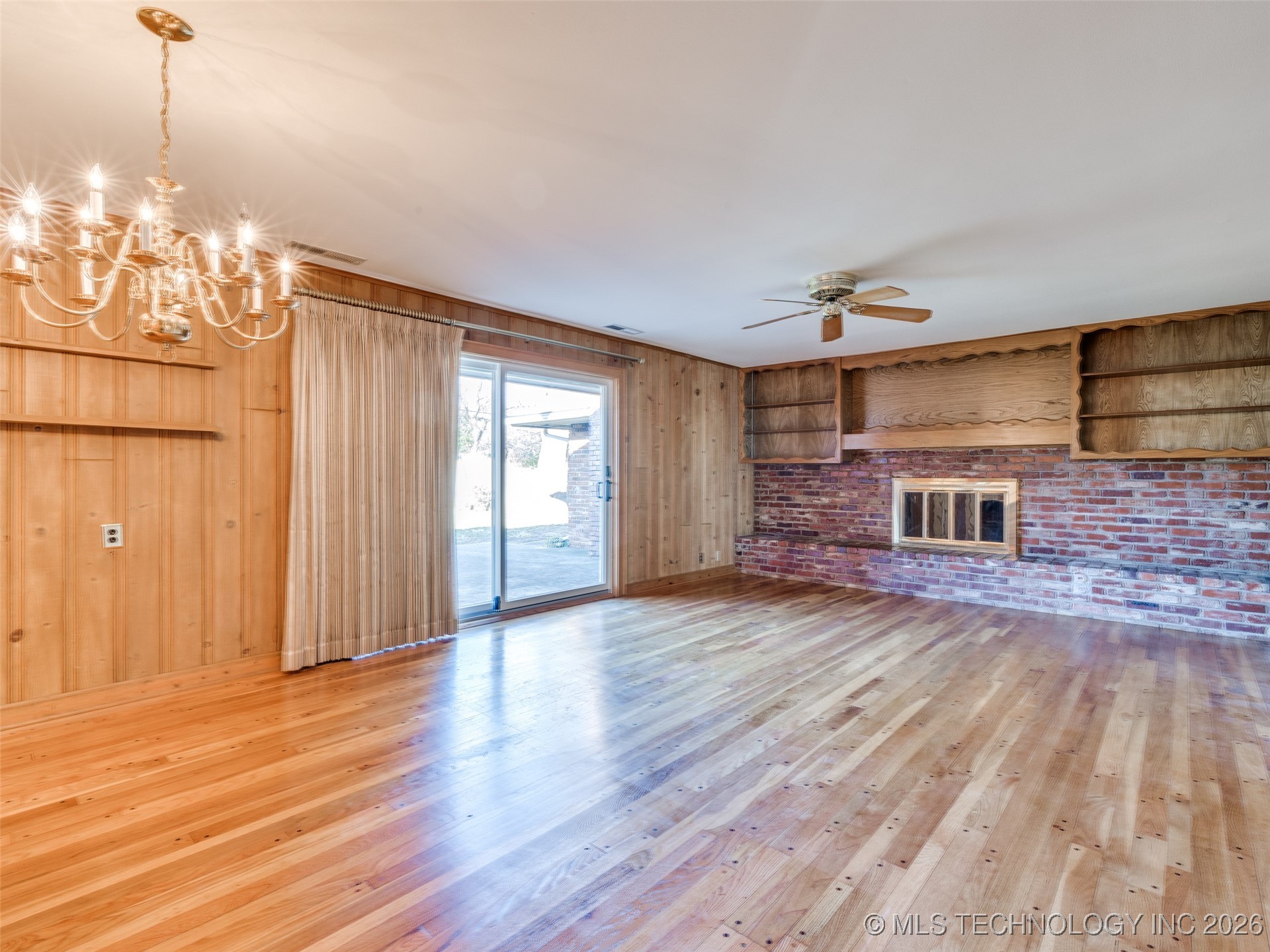 3759 E 46th Place Property Photo 6