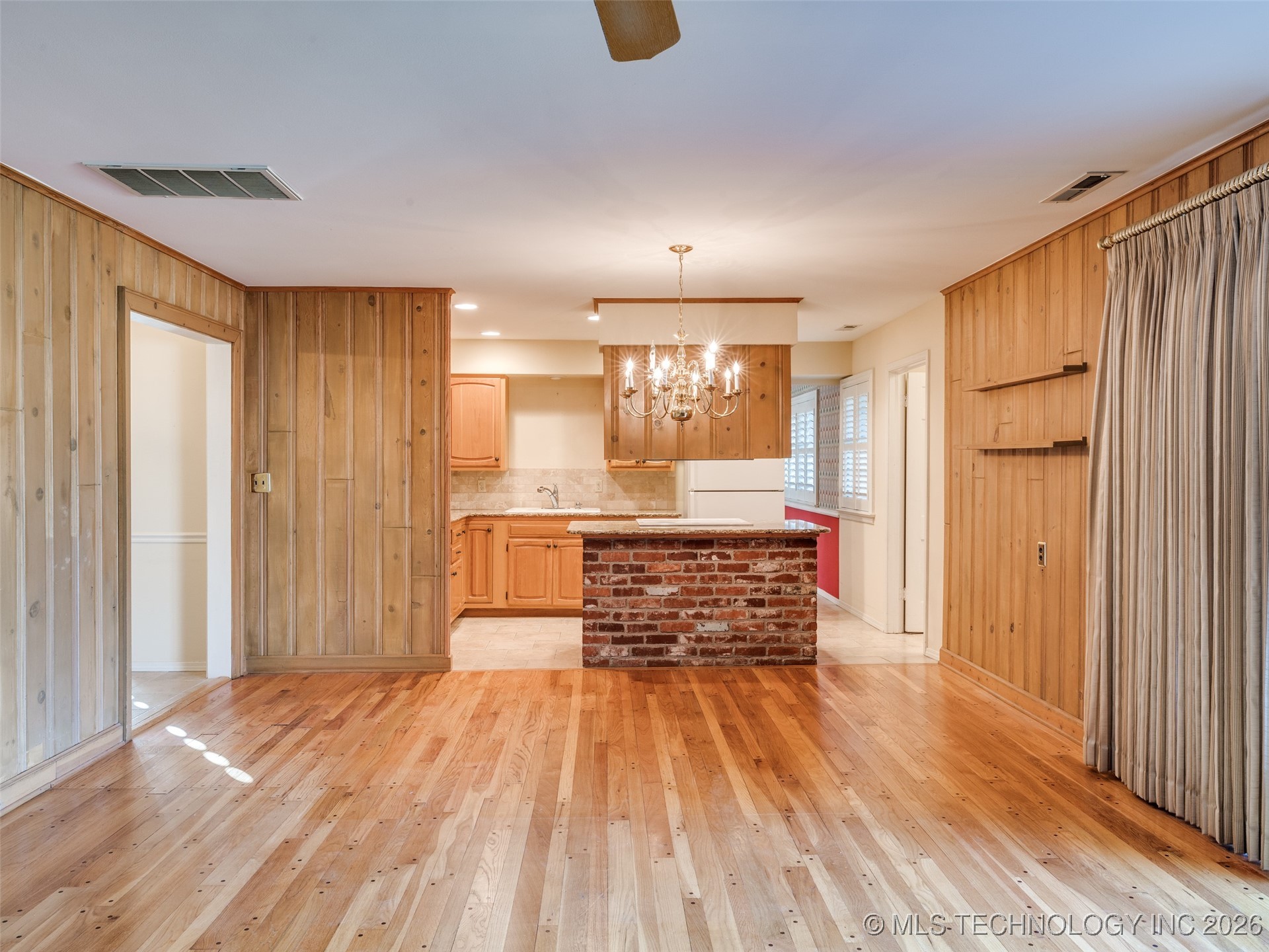 3759 E 46th Place Property Photo 8