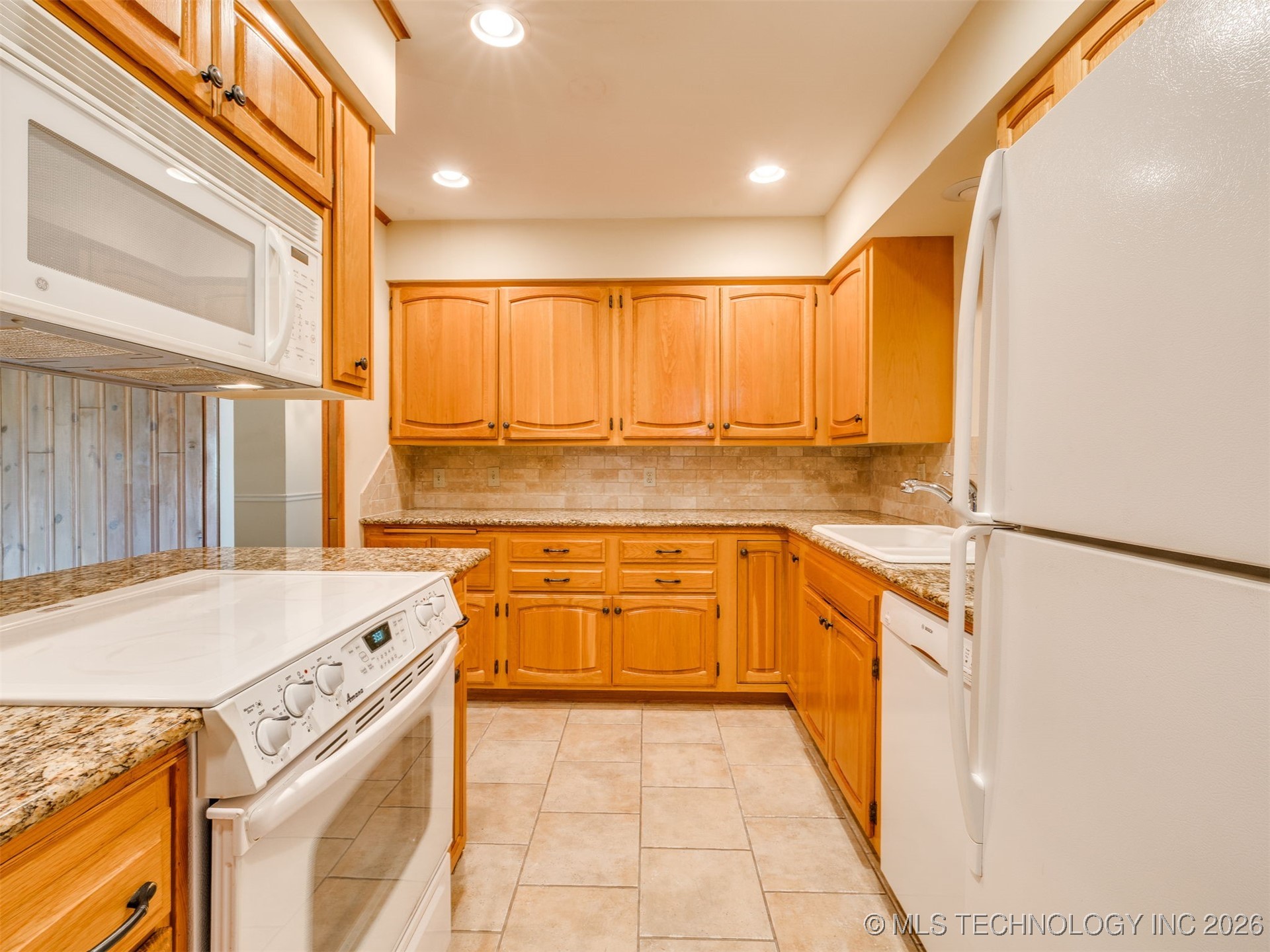 3759 E 46th Place Property Photo 17