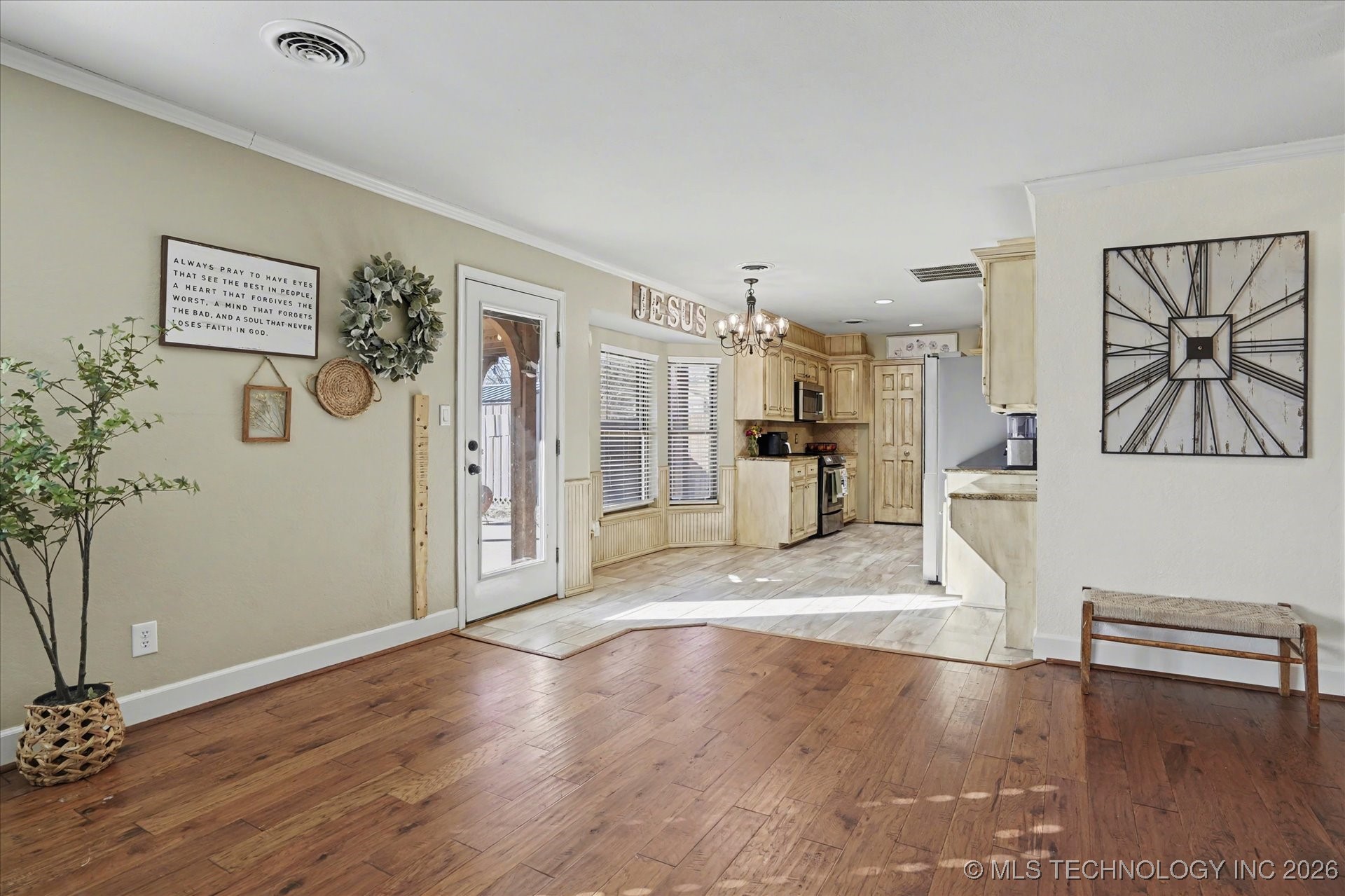 1712 Valley Road Property Photo 9