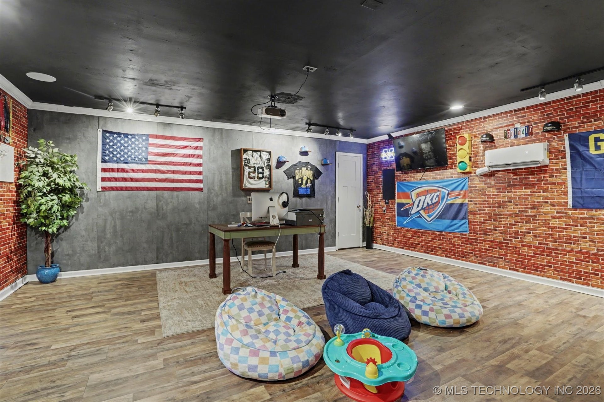 1712 Valley Road Property Photo 17