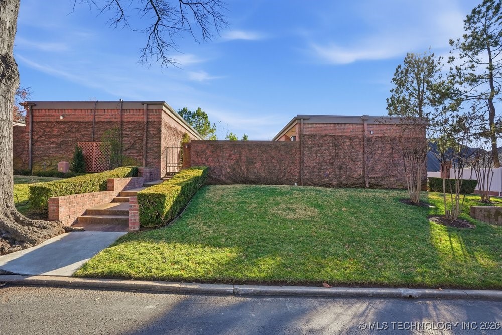 2421 E 73rd Place 10-C-1 Property Photo 1