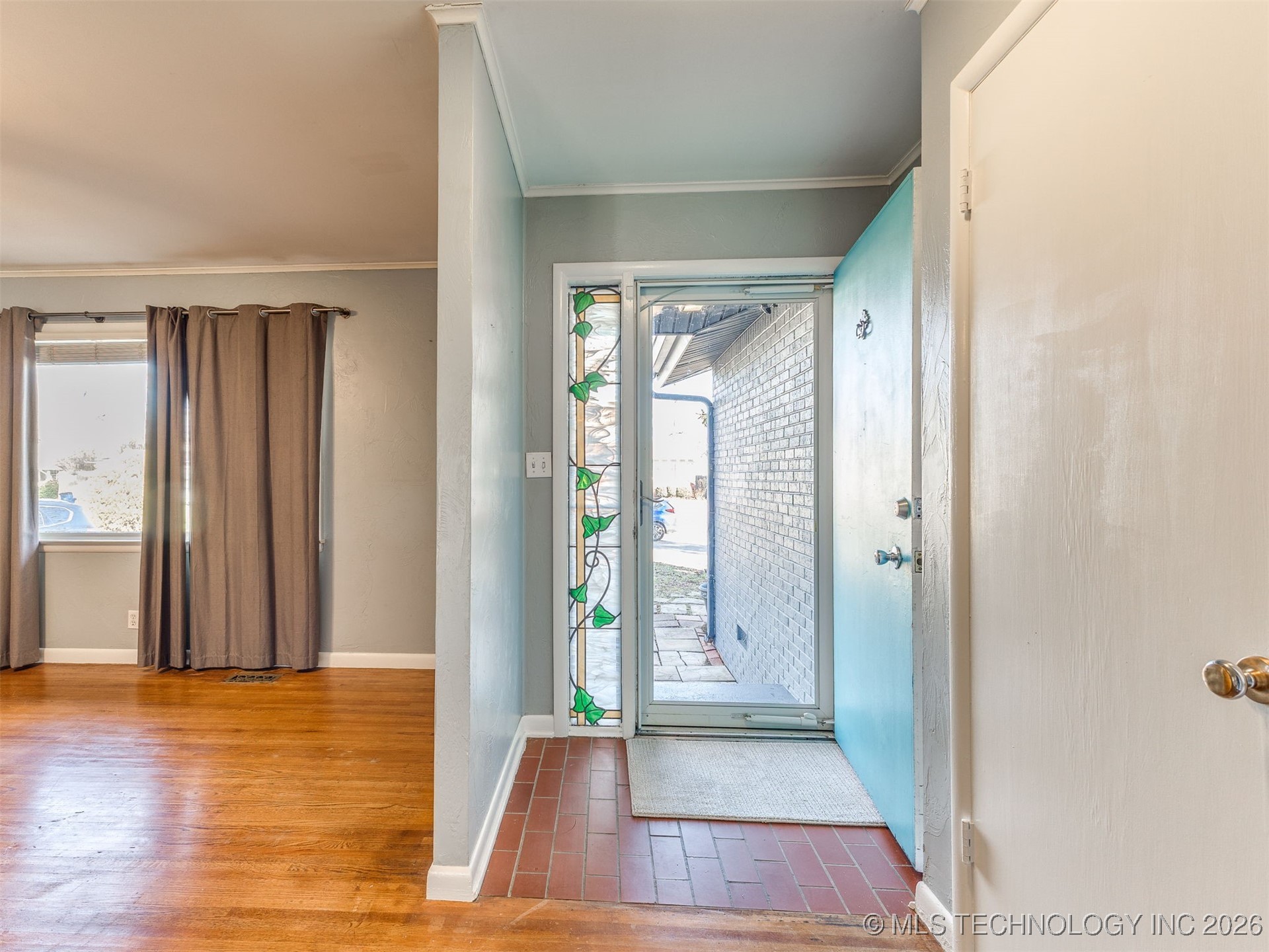 1568 E 60th Street Property Photo 4