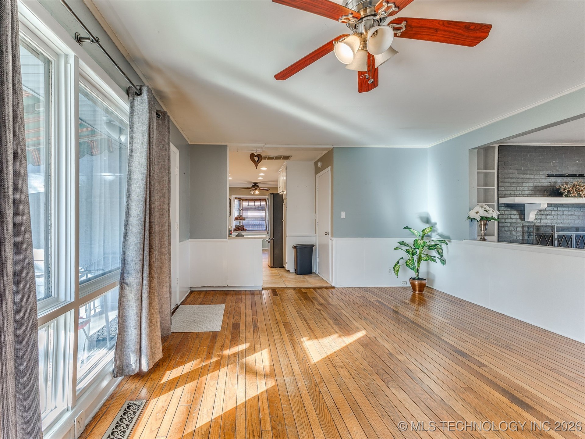 1568 E 60th Street Property Photo 10