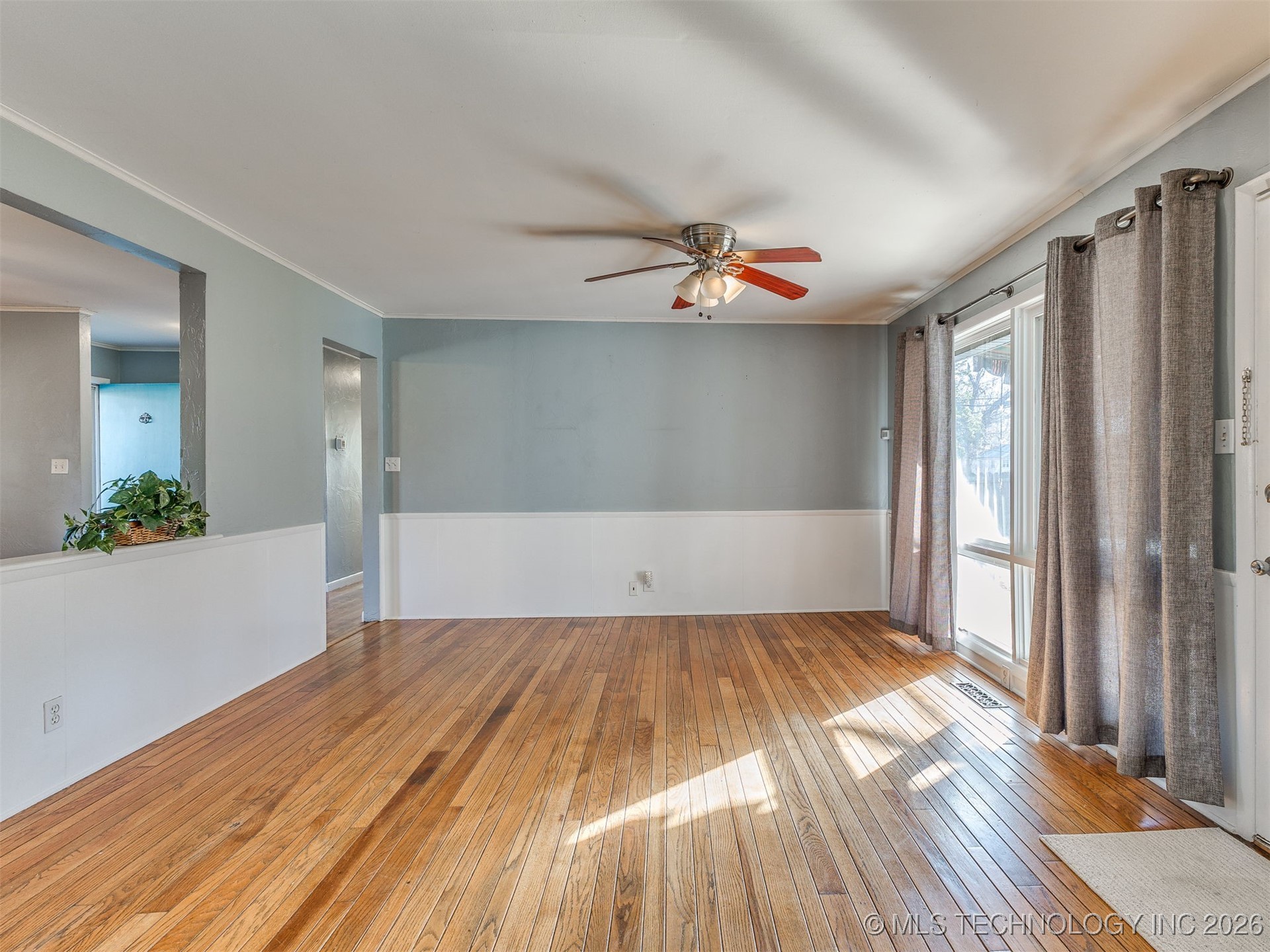 1568 E 60th Street Property Photo 11