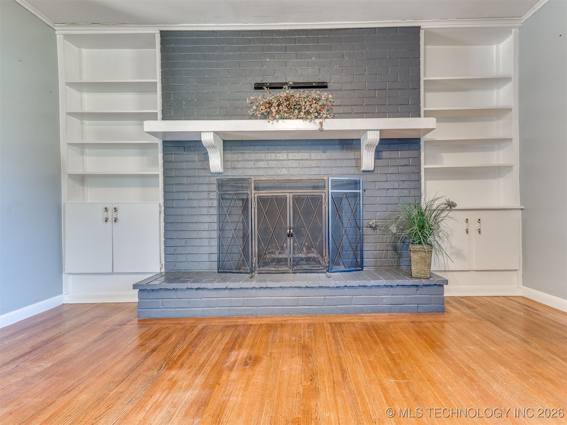 1568 E 60th Street Property Photo 12