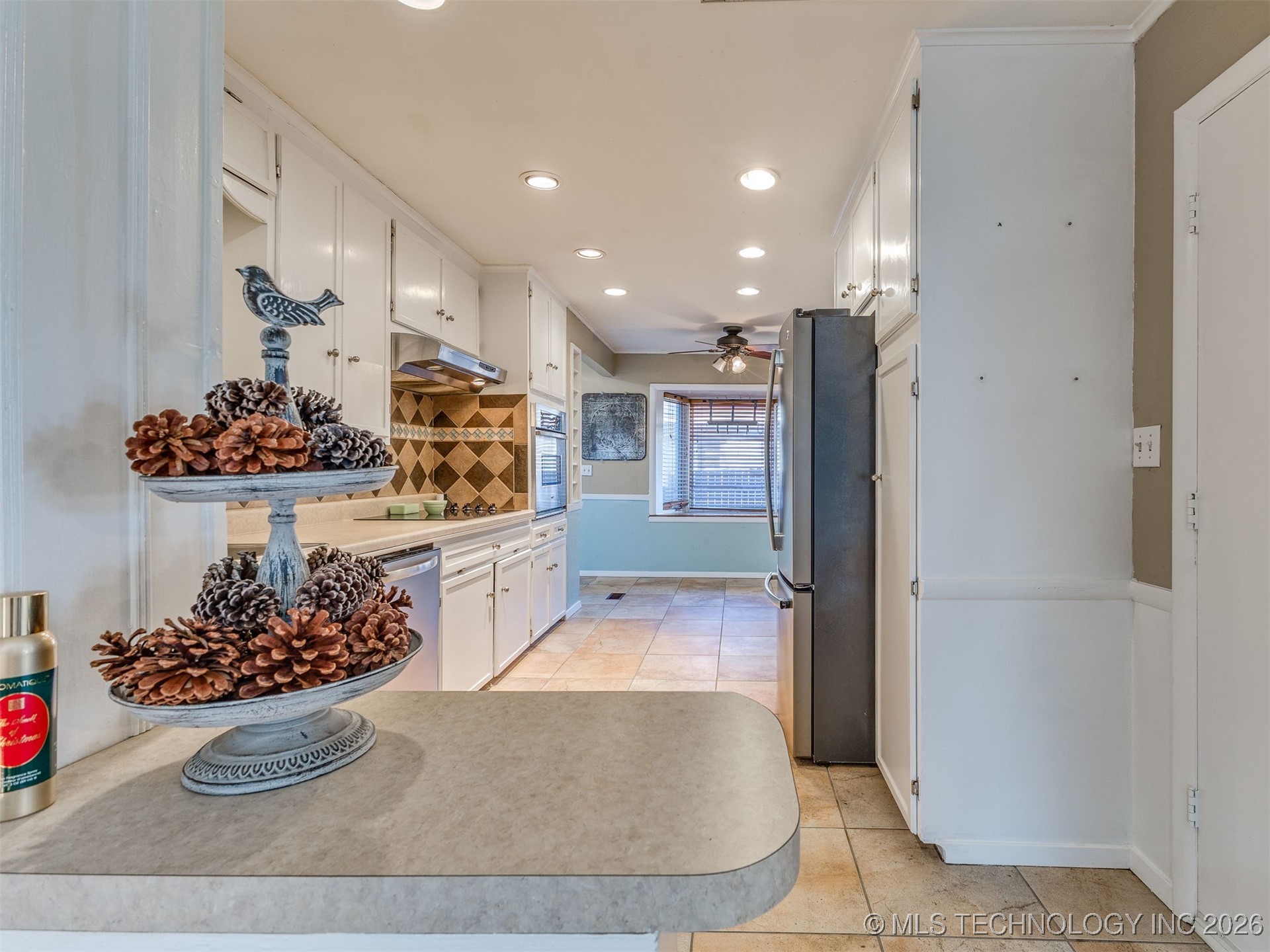 1568 E 60th Street Property Photo 13