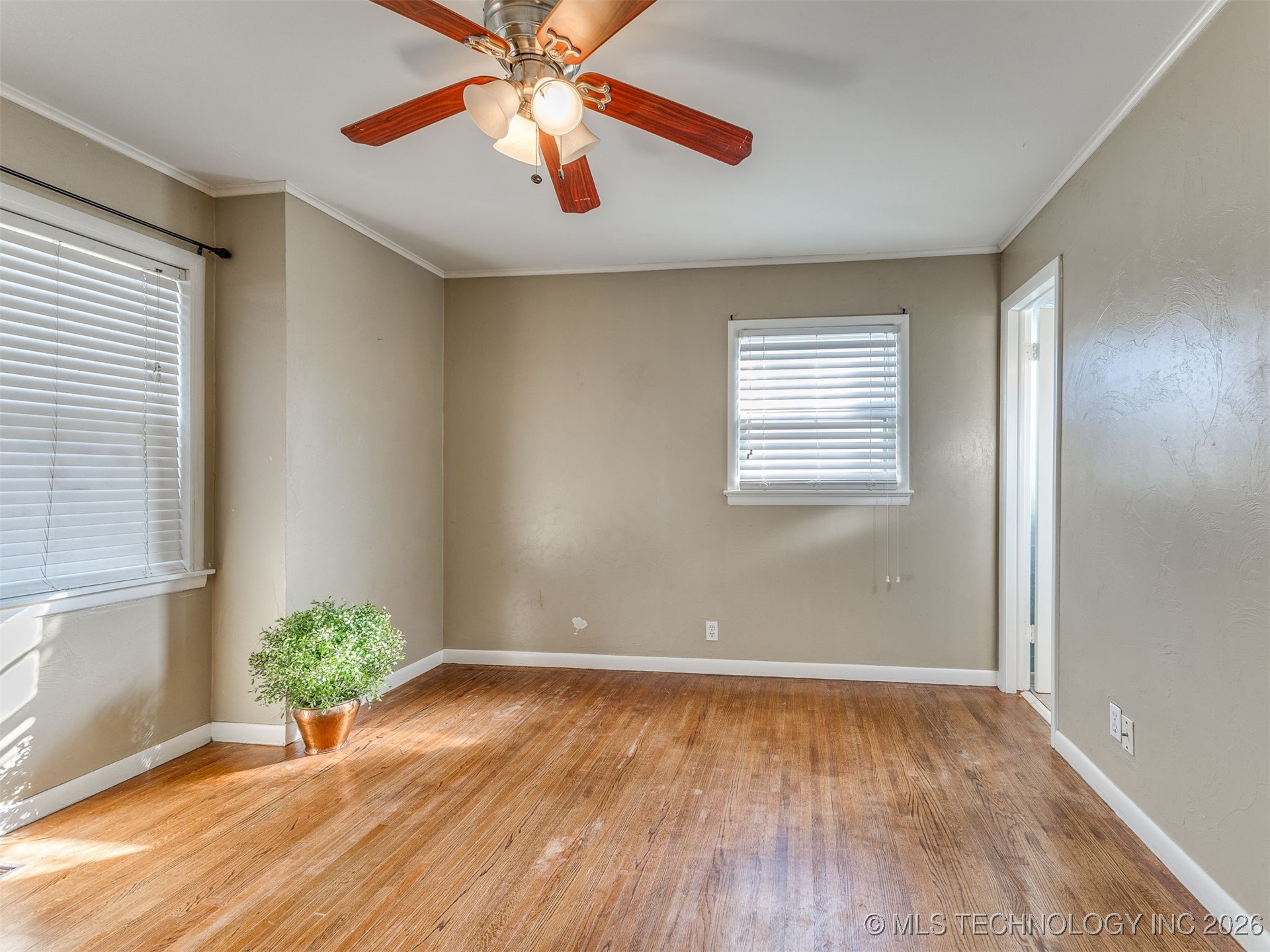 1568 E 60th Street Property Photo 18